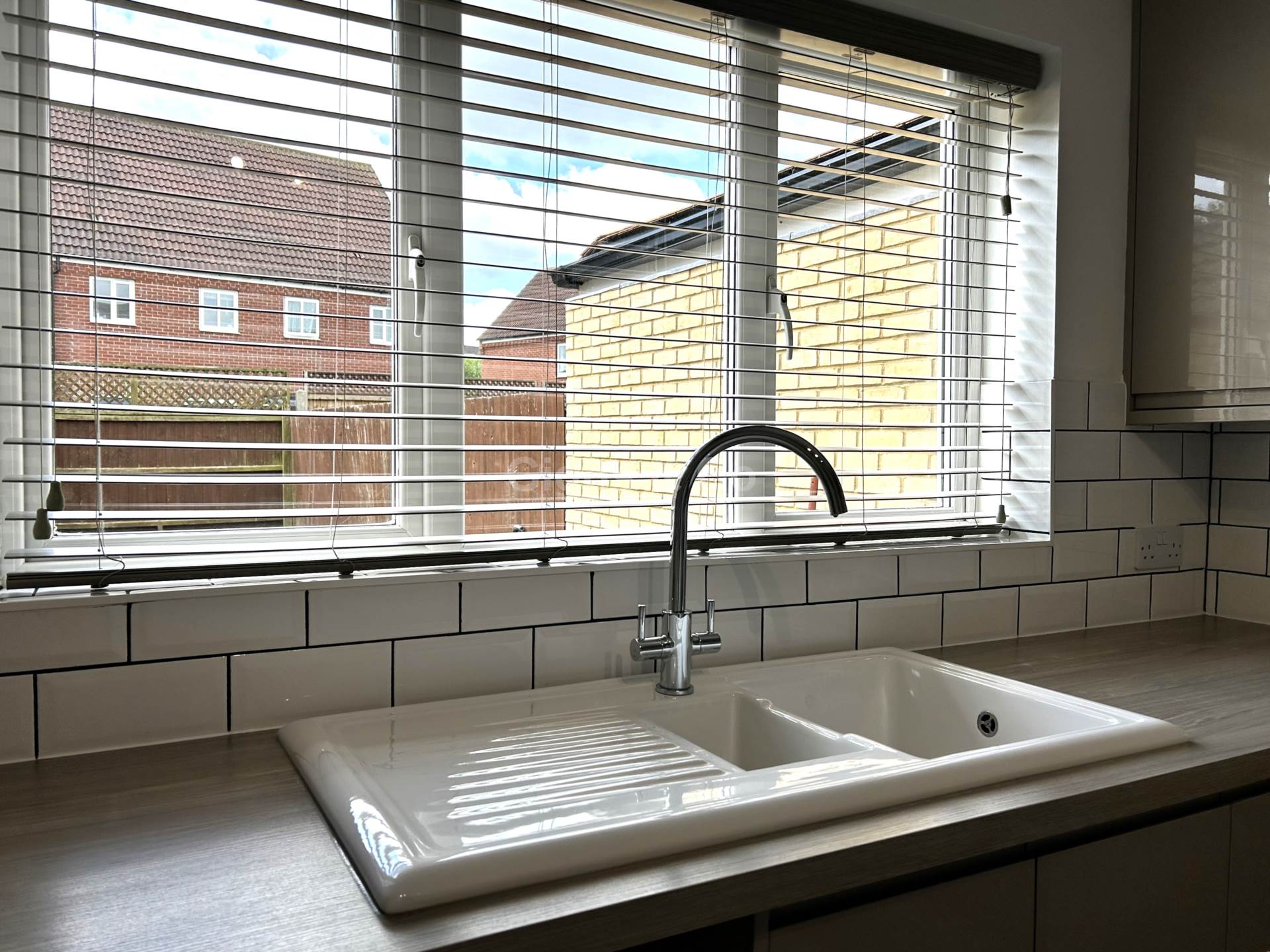 2 bed semi-detached house to rent in Ream Close, St Neots 5