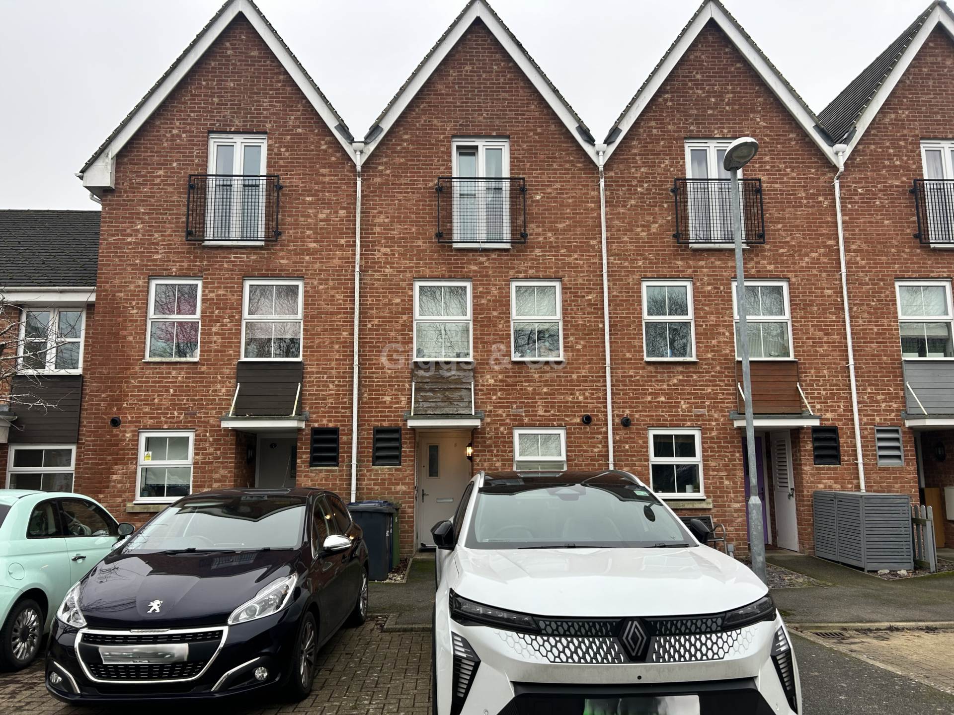 4 bed town house to rent in Linton Close, St Neots - Property Image 1