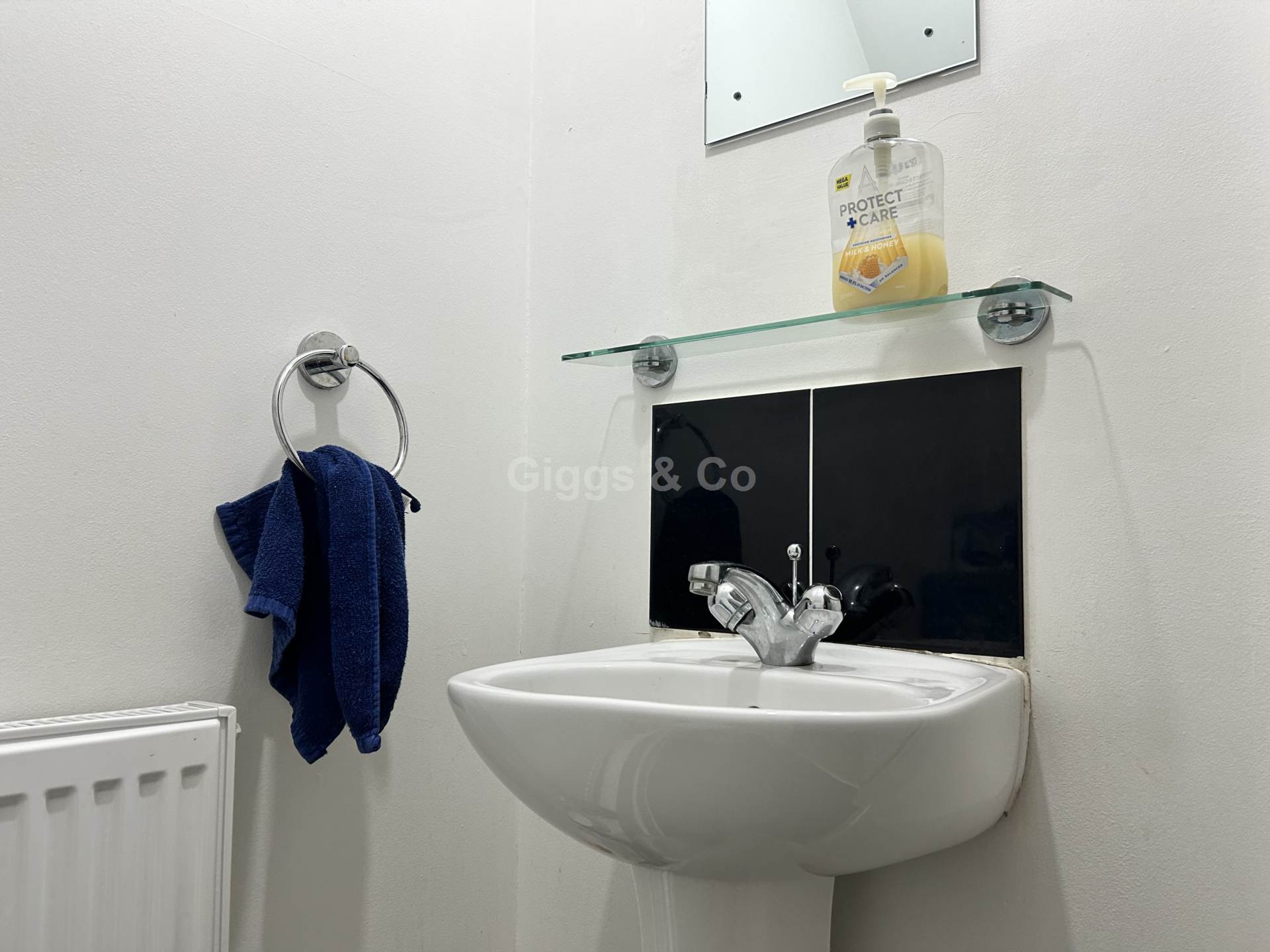 4 bed town house to rent in Linton Close, St Neots 8