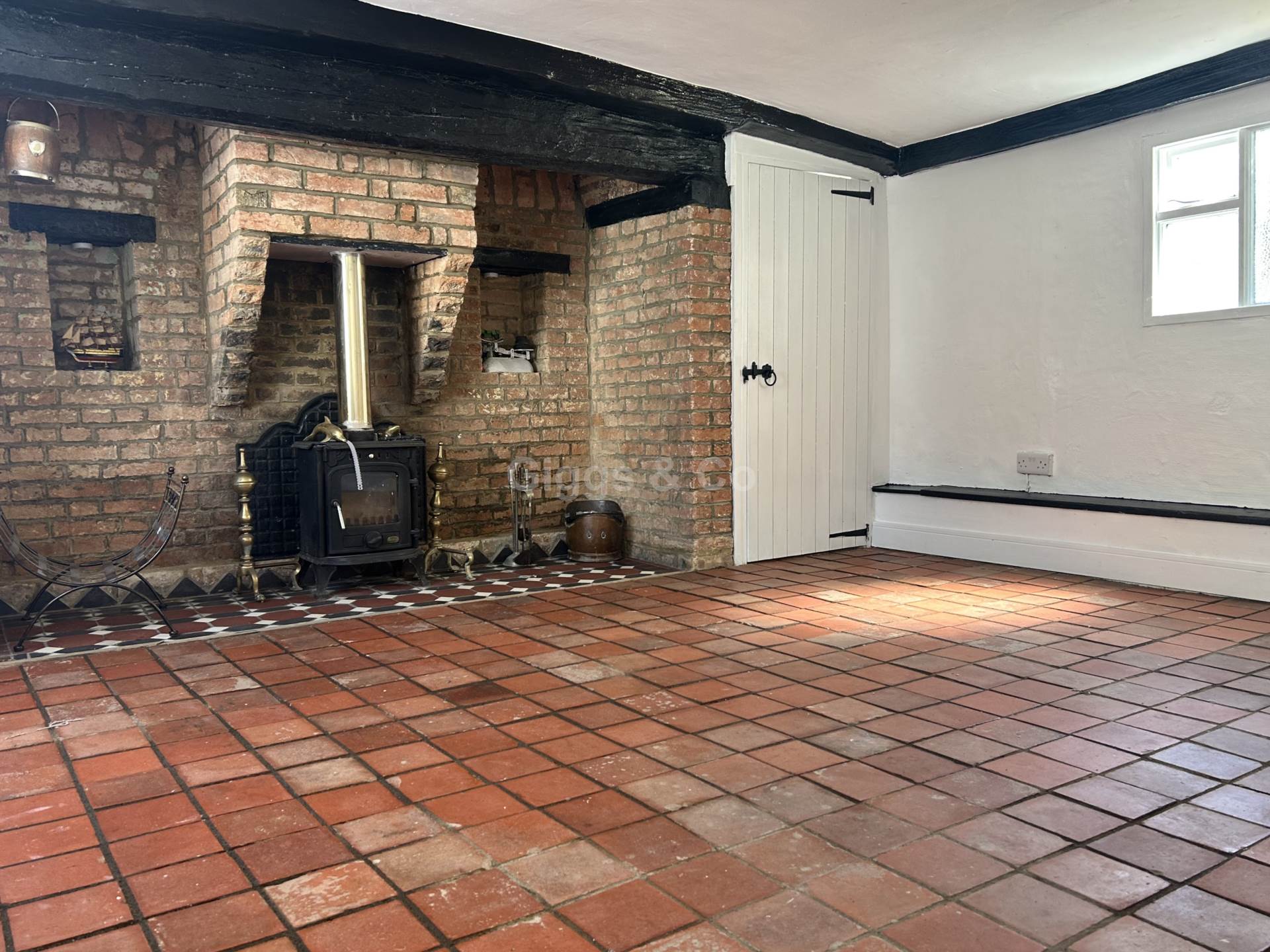 1 bed terraced house to rent in High Street, Huntingdon - Property Image 1