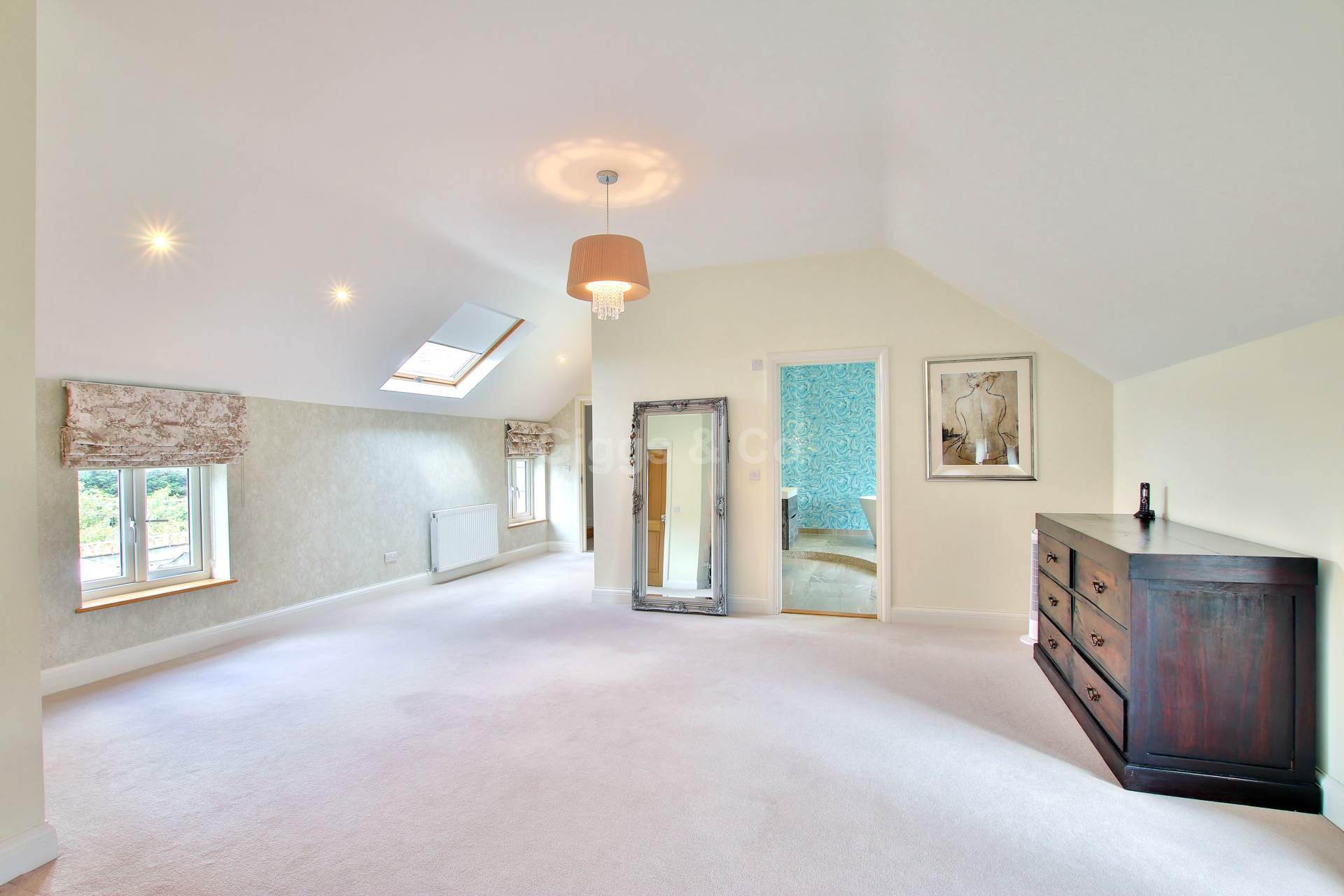 7 bed detached house to rent in Mill Road, Huntingdon  - Property Image 10