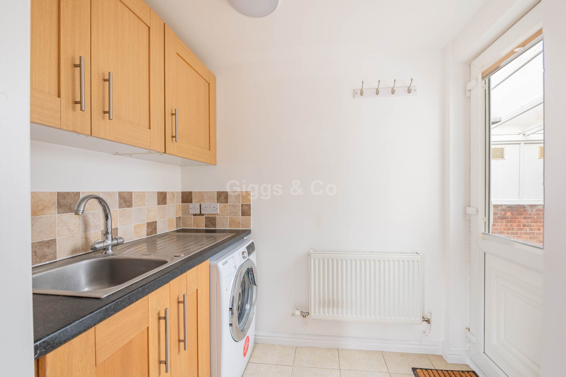 4 bed bungalow to rent in Cross Hall Road, St Neots  - Property Image 12