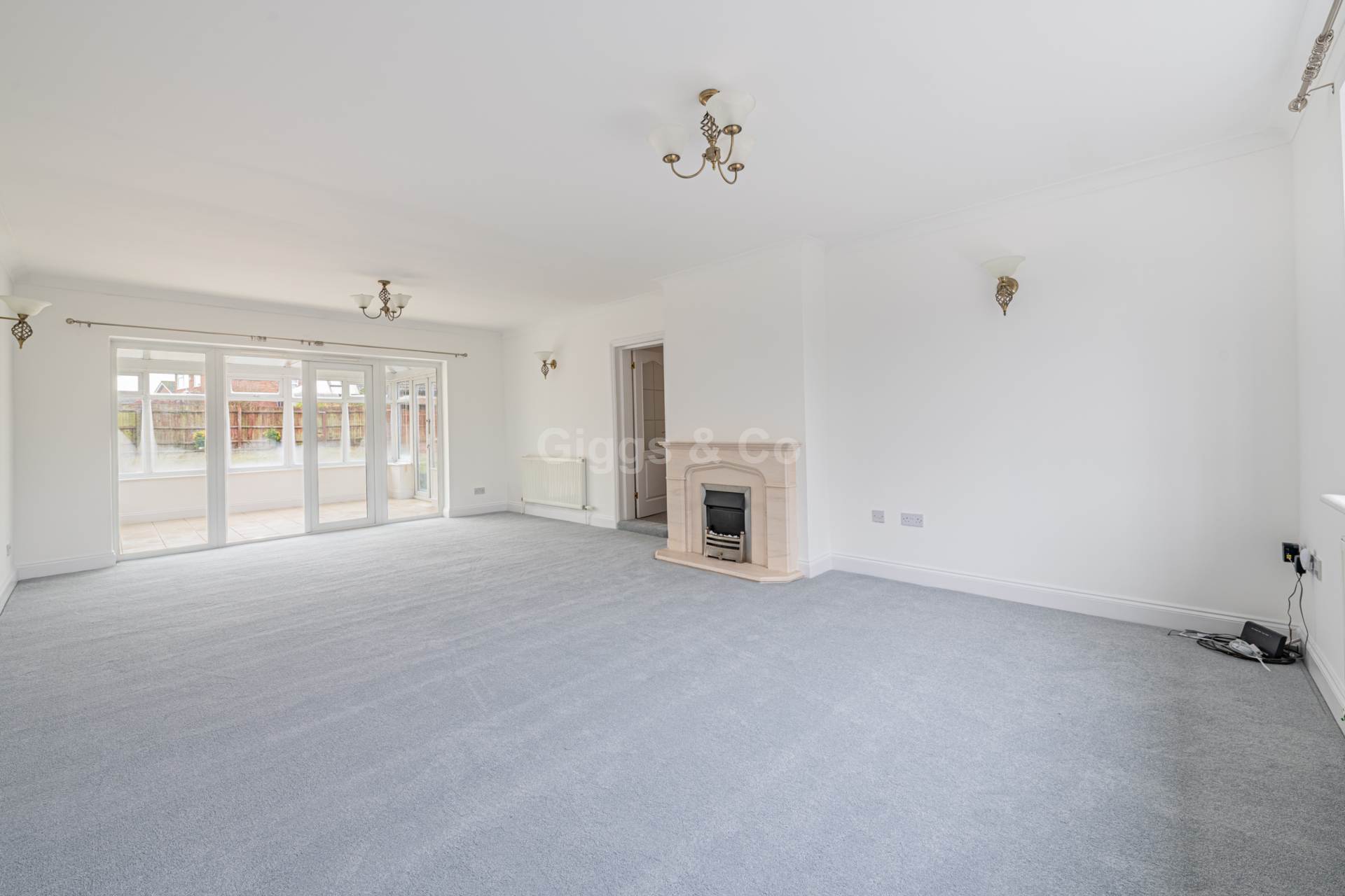 4 bed bungalow to rent in Cross Hall Road, St Neots  - Property Image 13