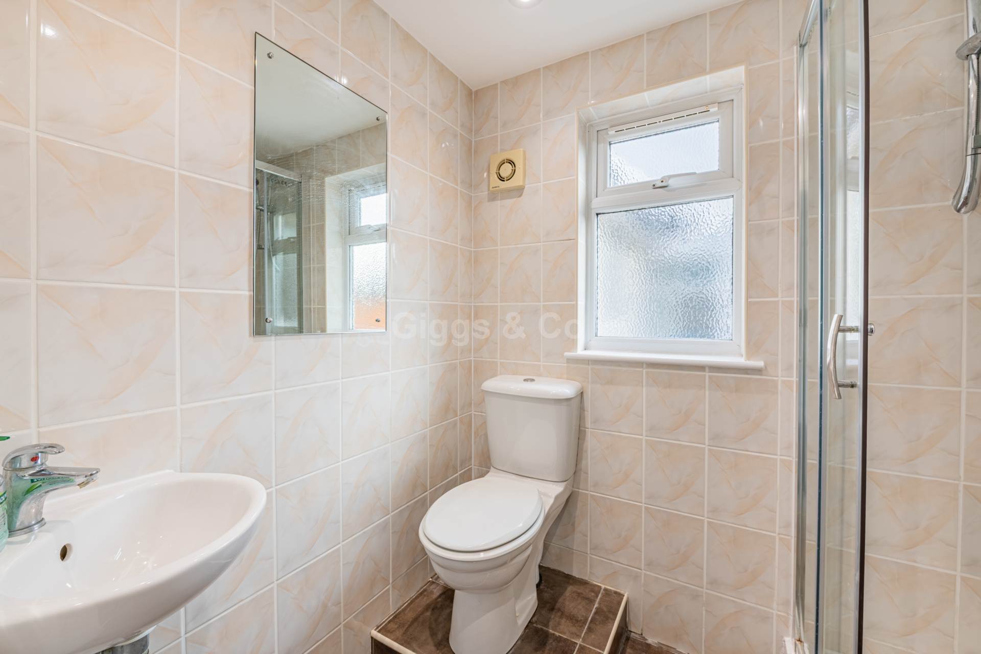 4 bed bungalow to rent in Cross Hall Road, St Neots 19