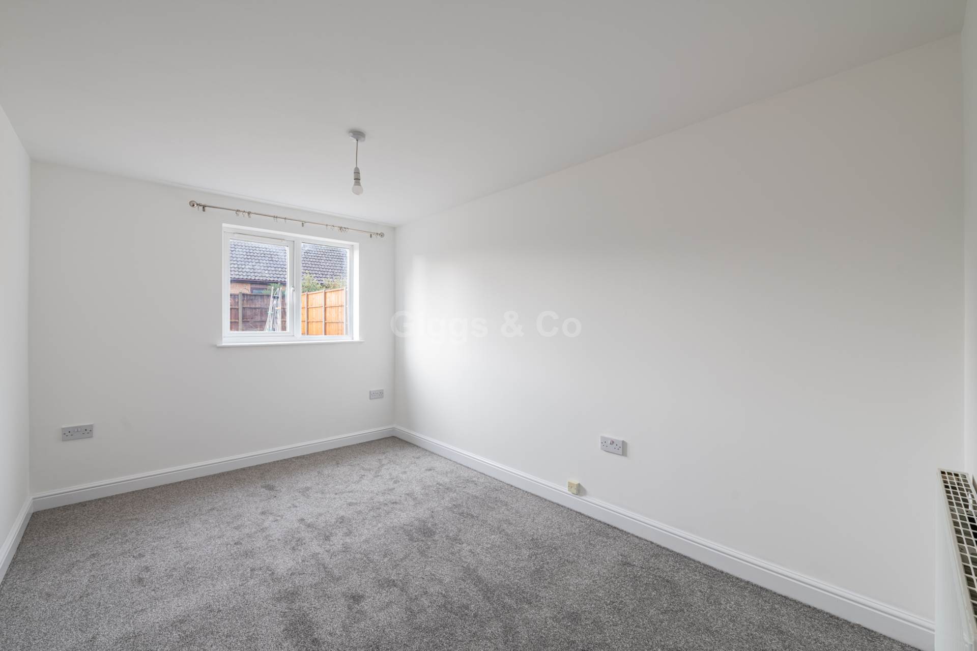 4 bed bungalow to rent in Cross Hall Road, St Neots  - Property Image 23