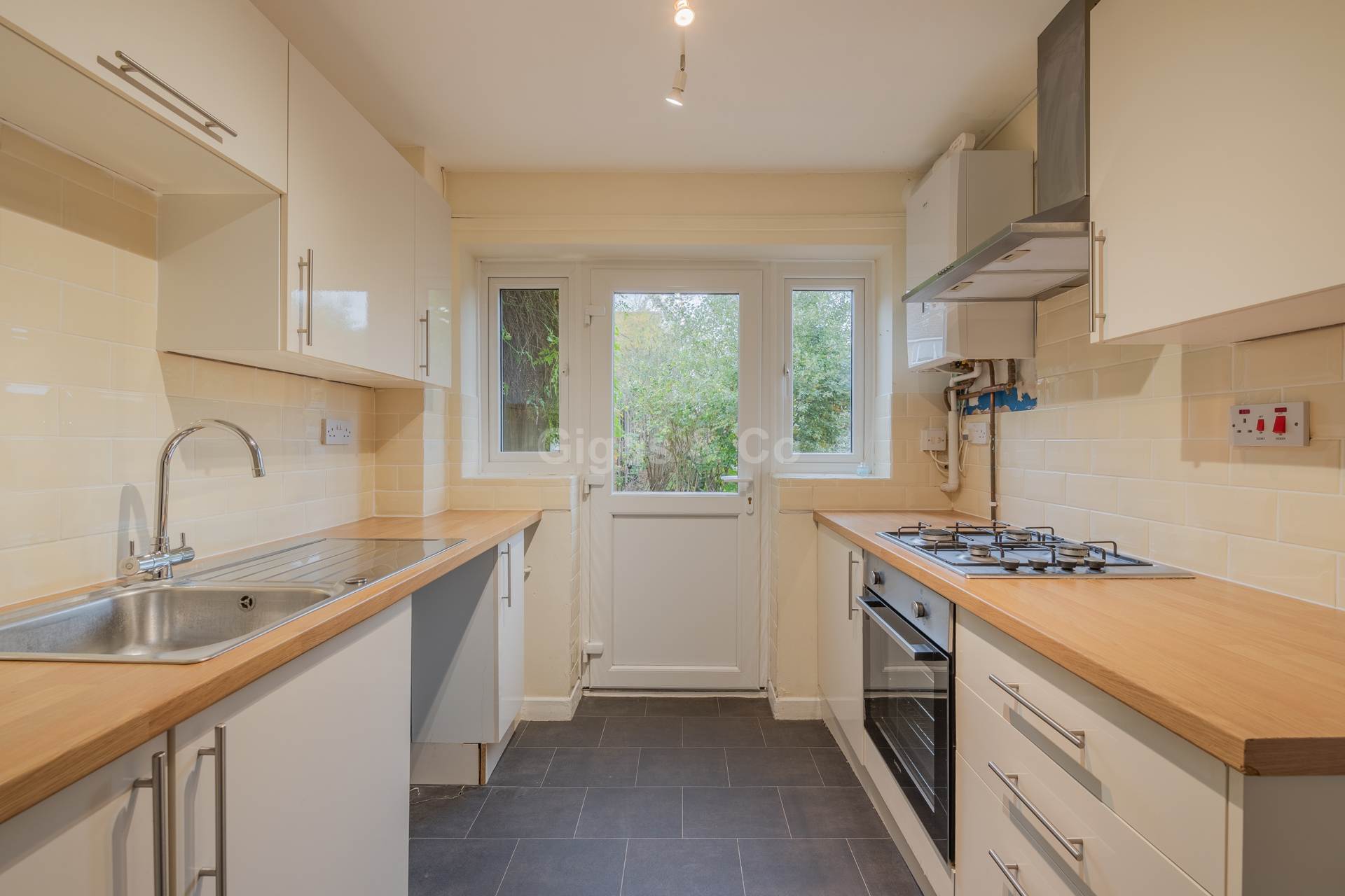 1 bed semi-detached house to rent in Lady Way, St Neots 3