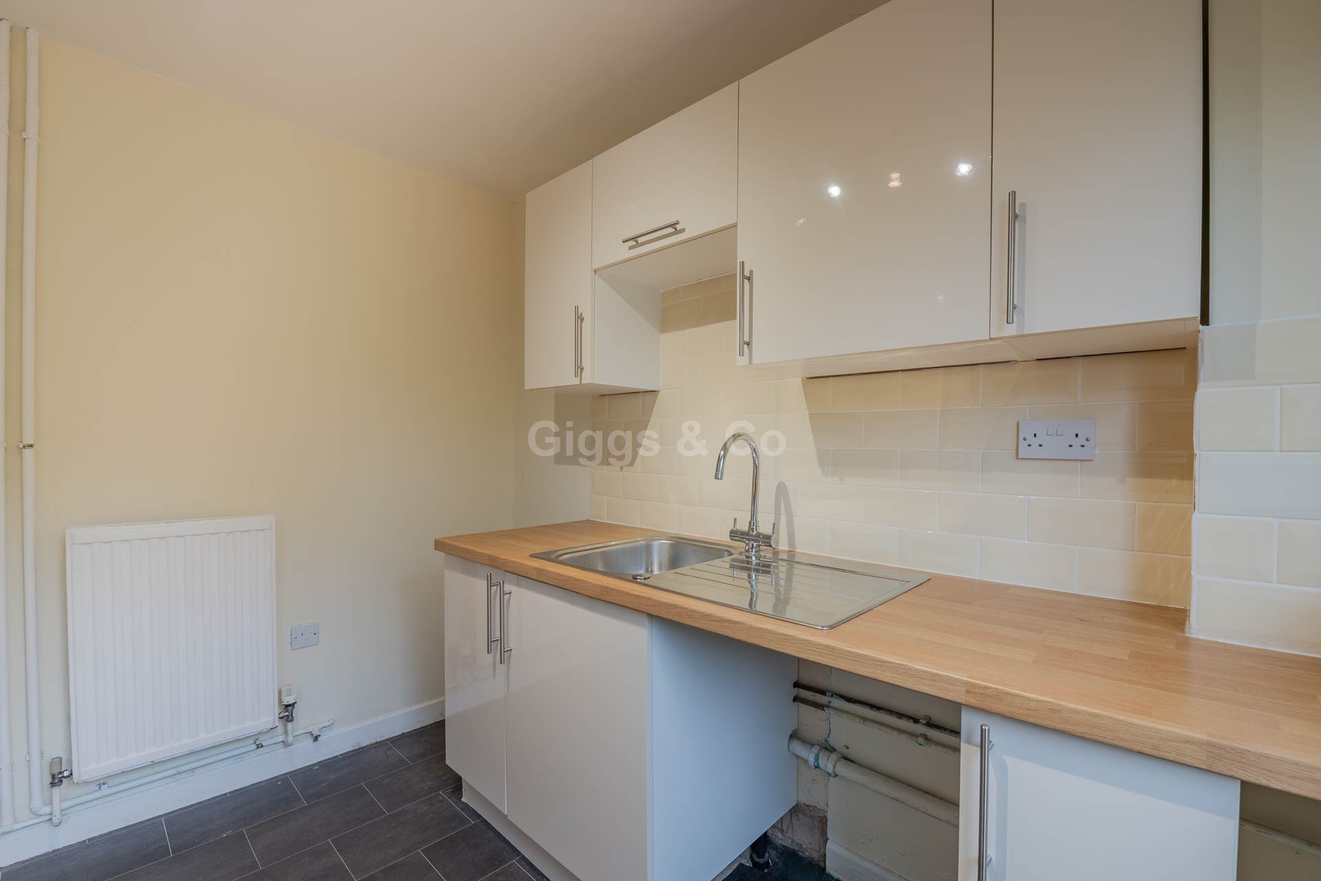 1 bed semi-detached house to rent in Lady Way, St Neots  - Property Image 5