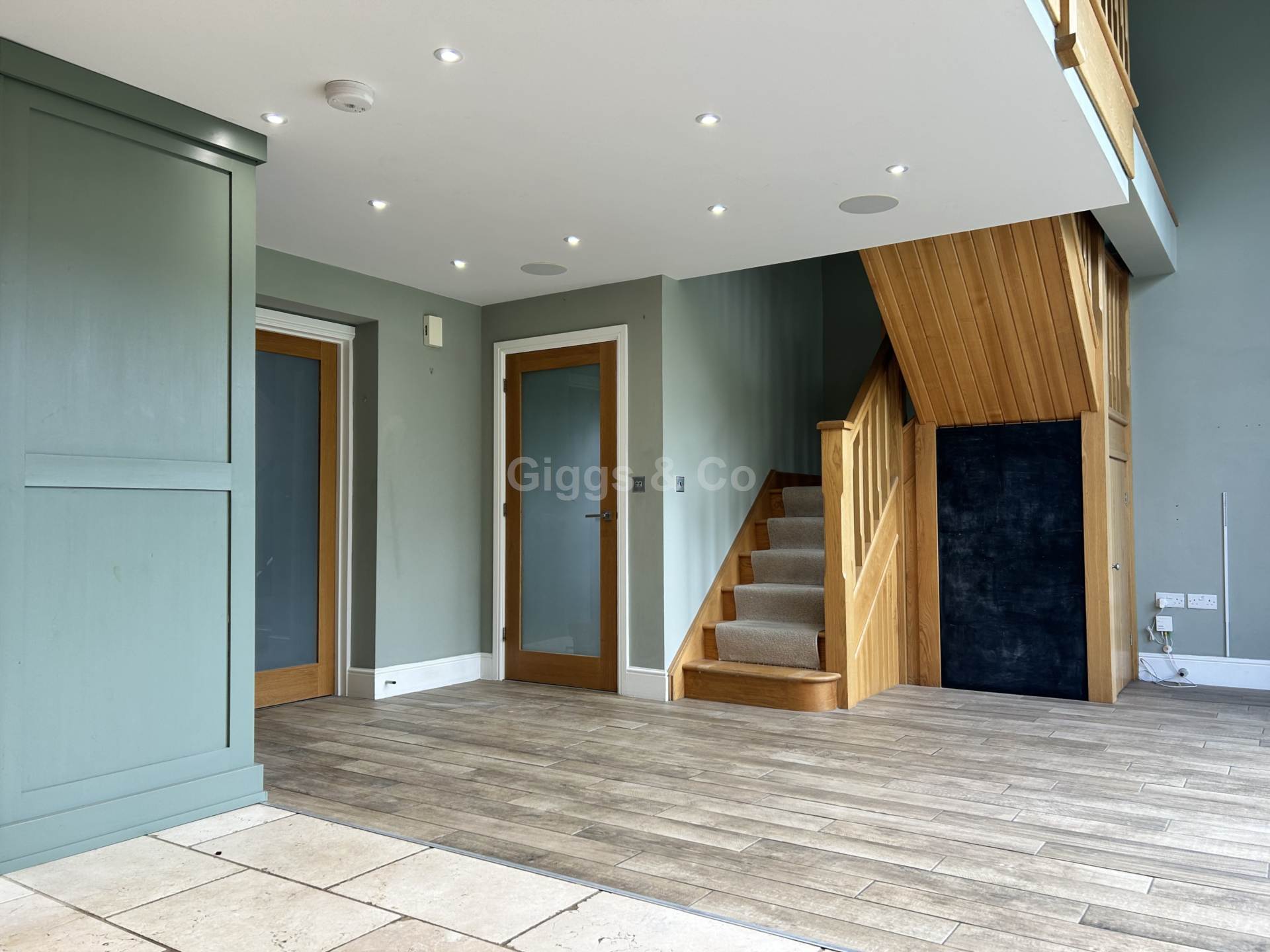 4 bed detached house to rent in Chandlers, Huntingdon 5