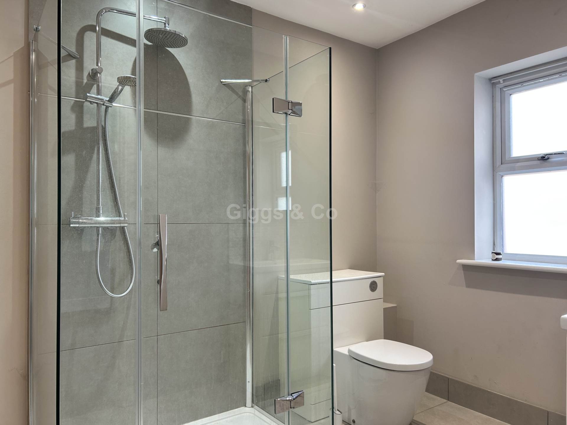 4 bed detached house to rent in Chandlers, Huntingdon 13