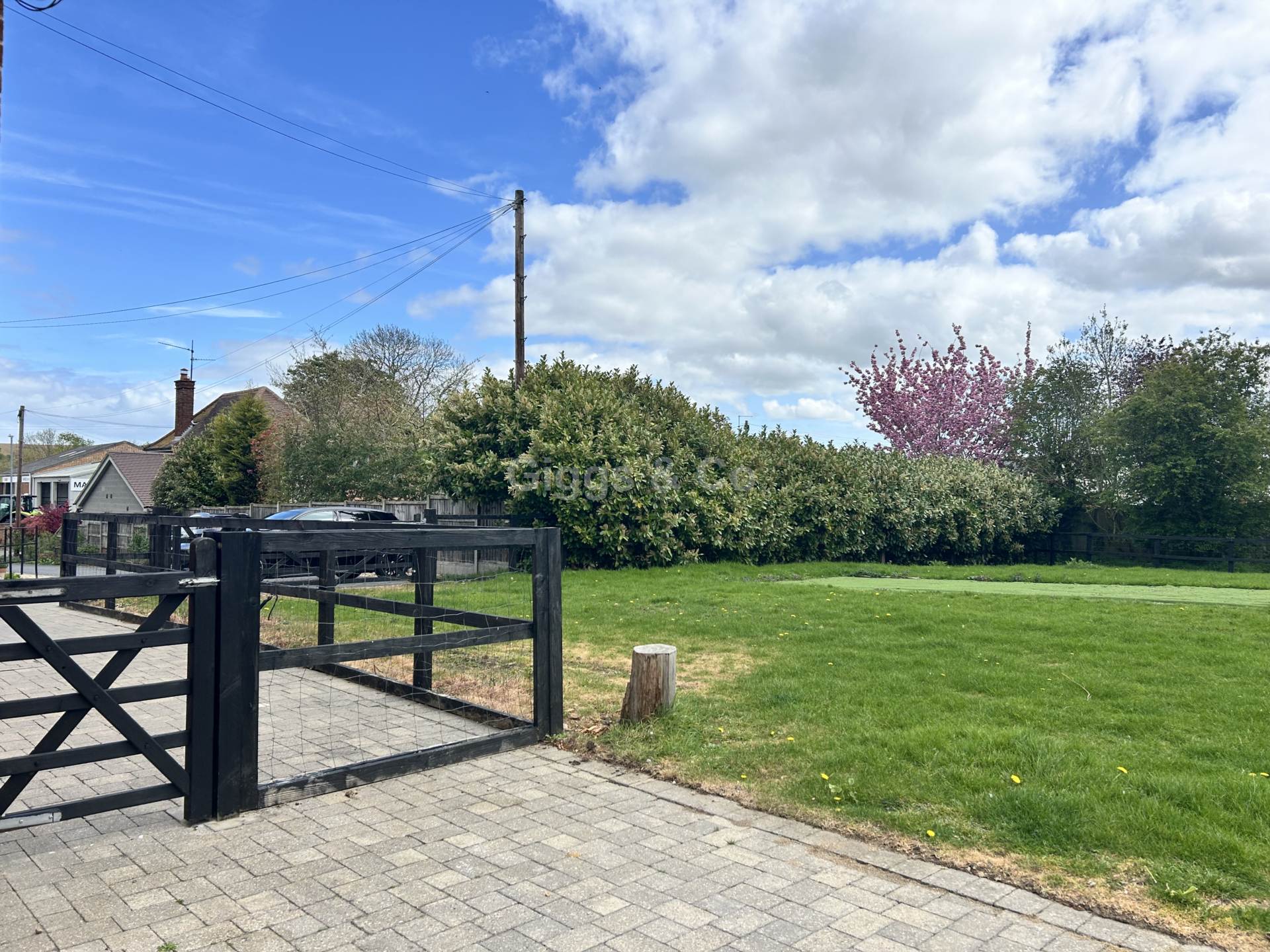 4 bed detached house to rent in Chandlers, Huntingdon 30