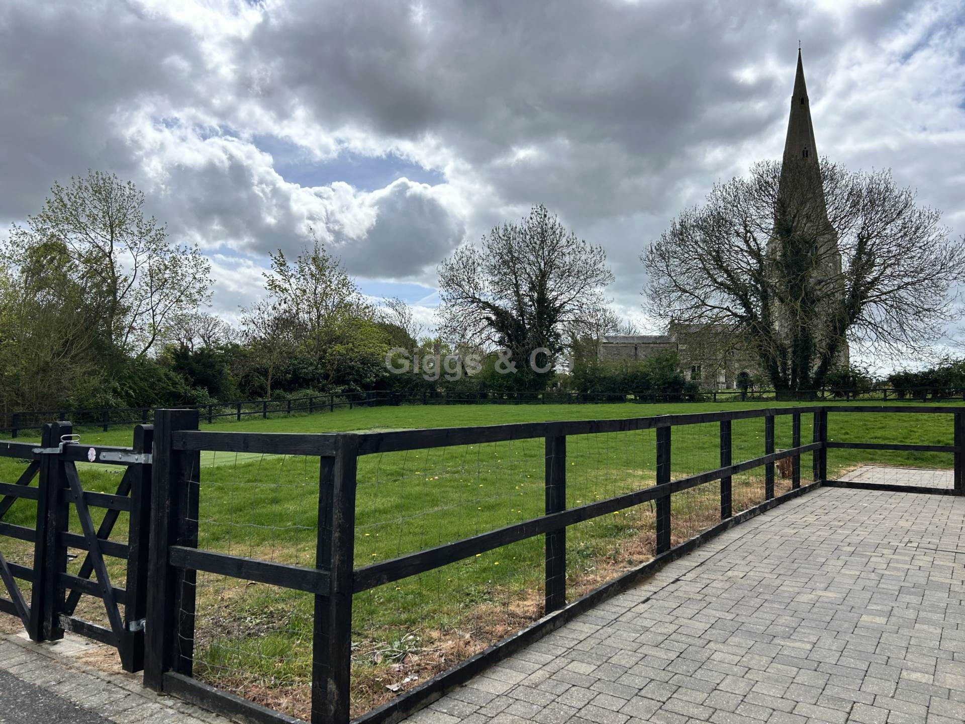 4 bed detached house to rent in Chandlers, Huntingdon 40