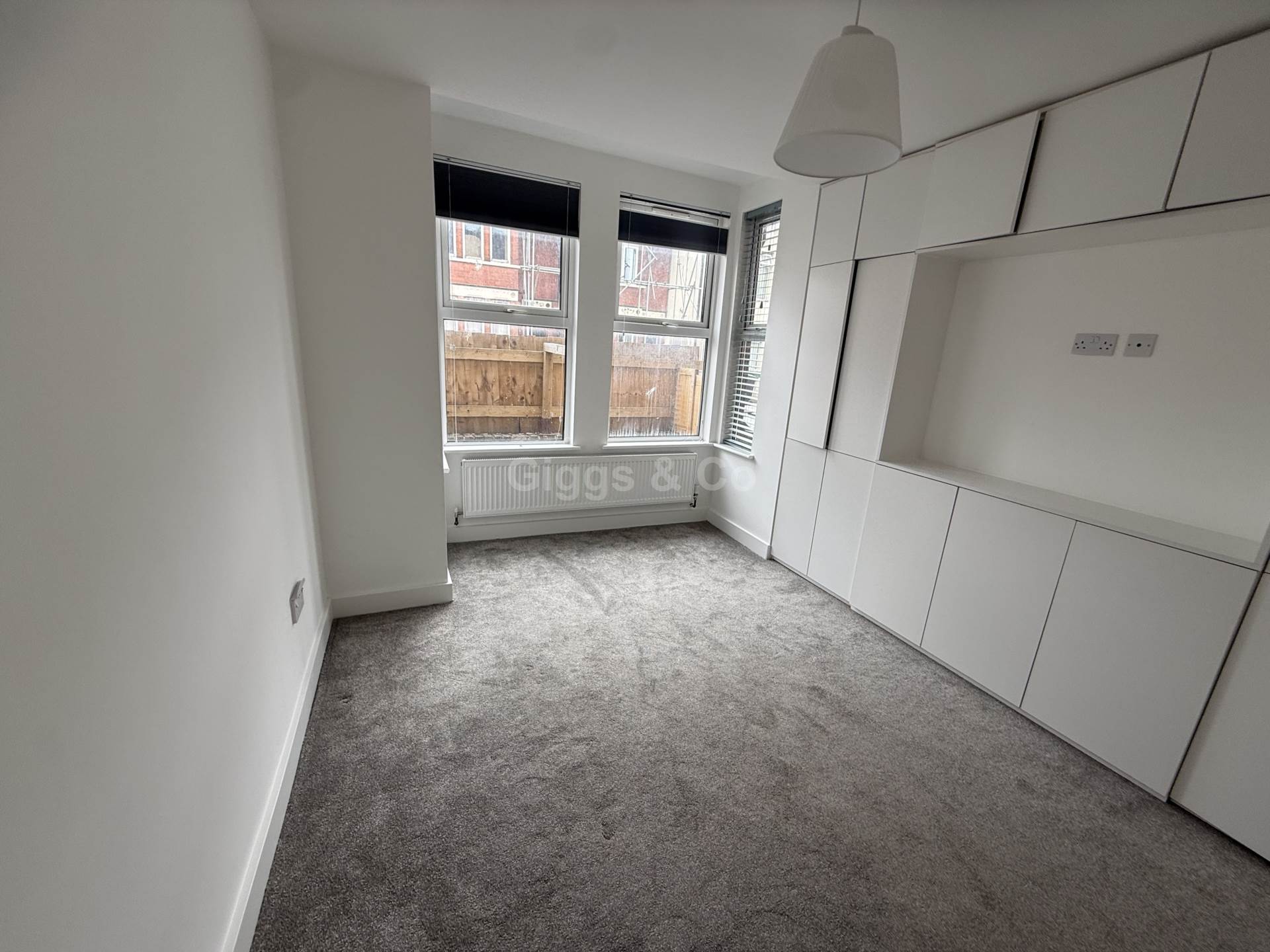 2 bed maisonette to rent in Ashburnham Road, Luton  - Property Image 6
