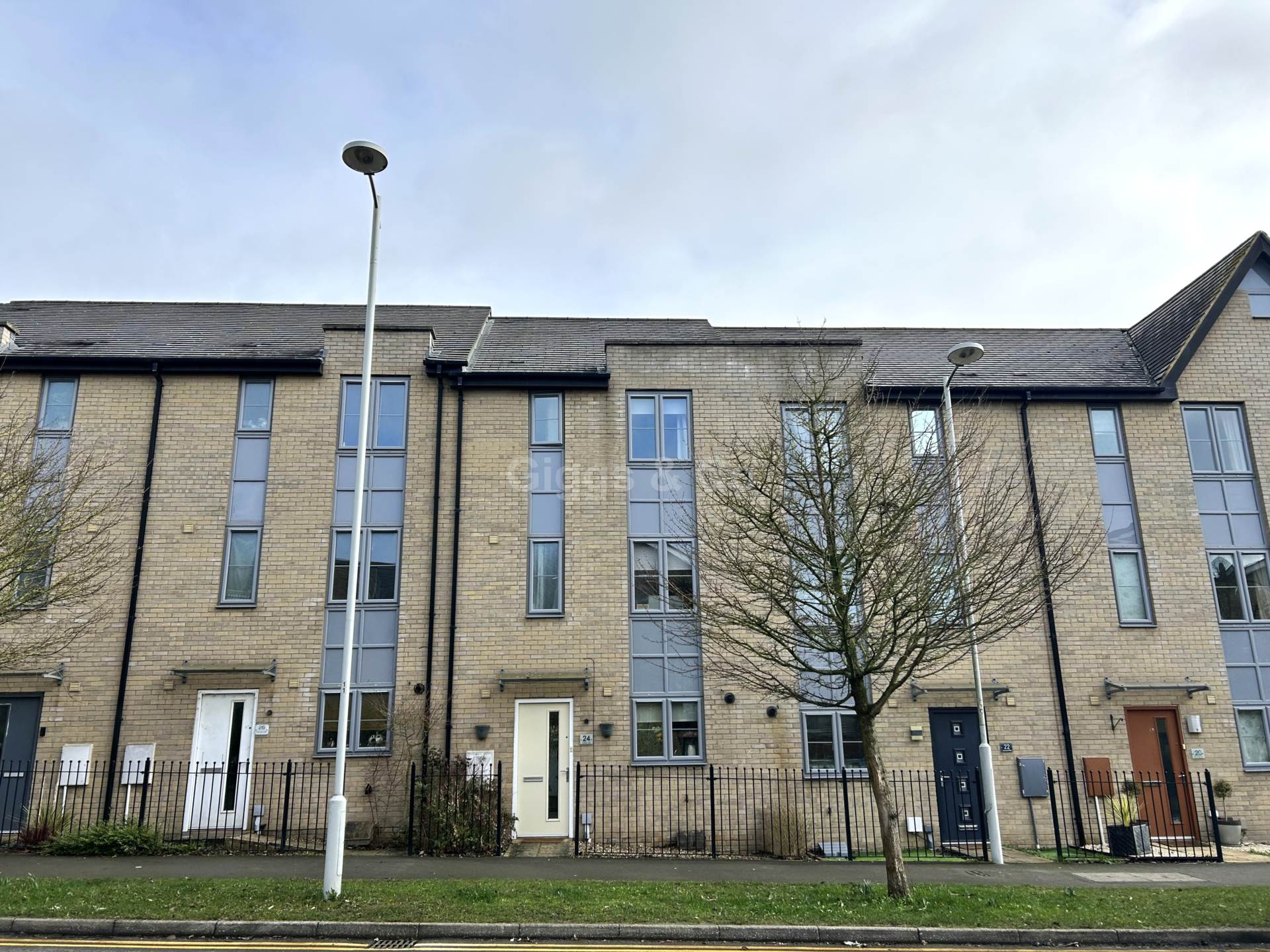 4 bed town house to rent in Dramsell Rise, St Neots - Property Image 1