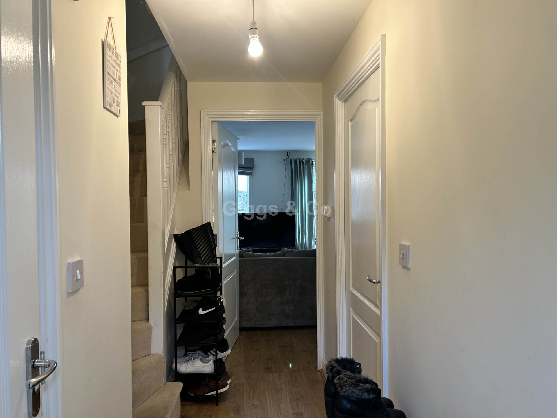 4 bed town house to rent in Dramsell Rise, St Neots  - Property Image 2