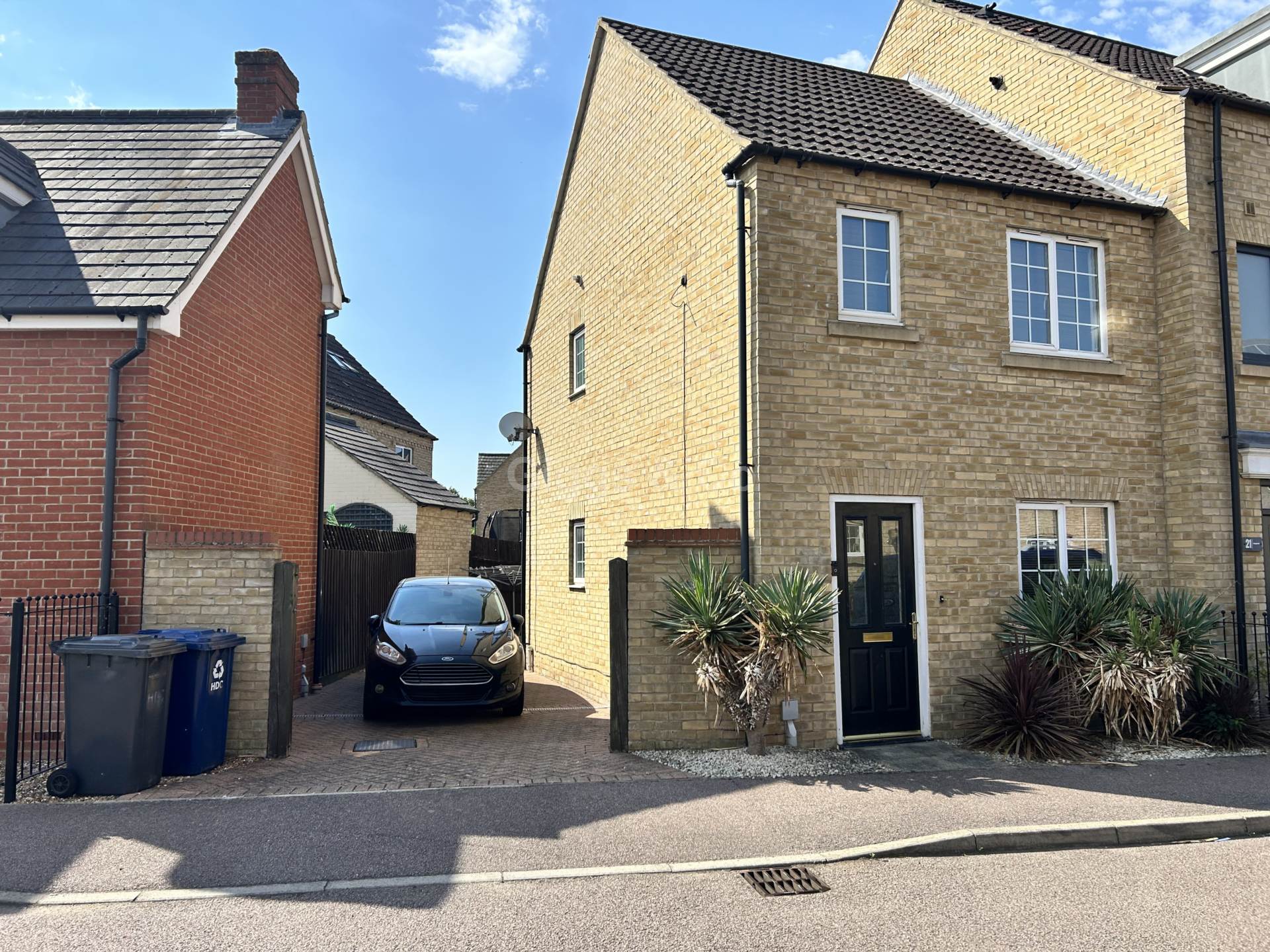 2 bed house to rent in Bevington Way, Eynesbury, St Neots  - Property Image 1
