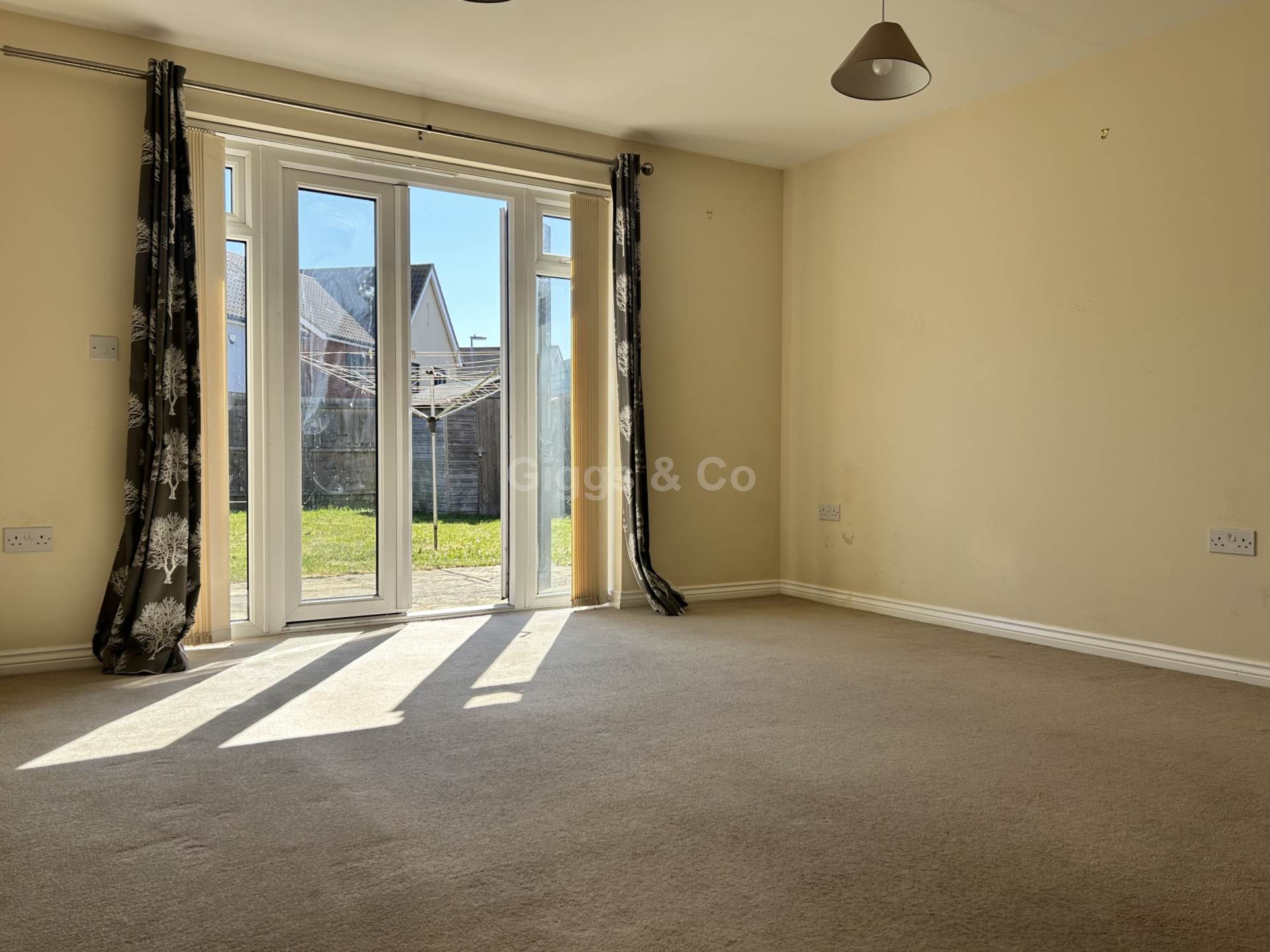 2 bed house to rent in Otter Road, Upper Cambourne, Cambridge 1