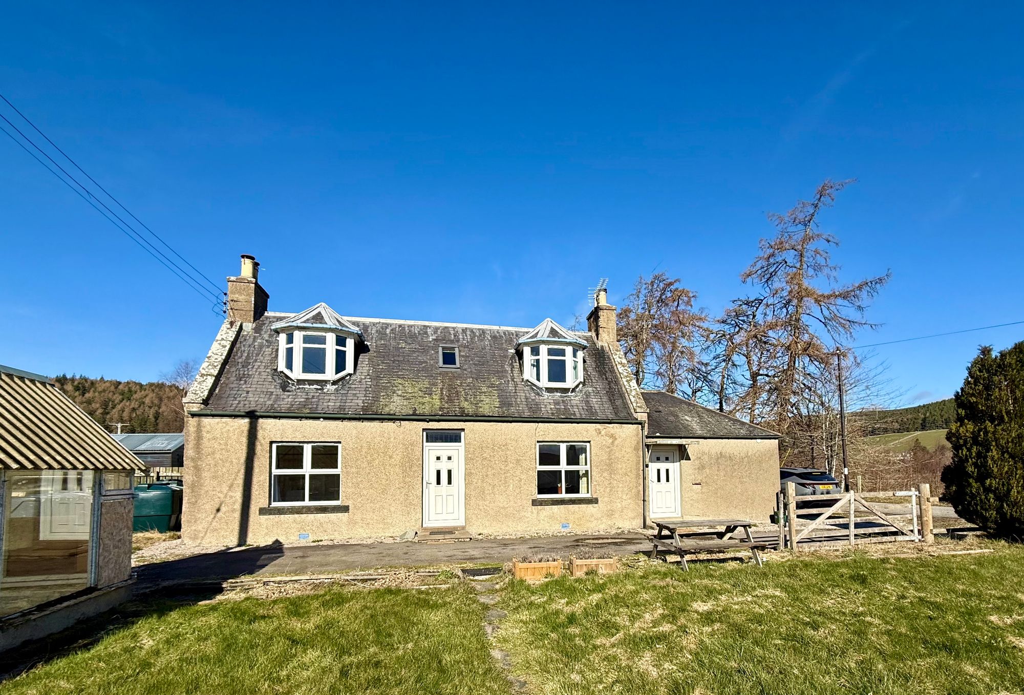 Strathdown Detached cottage for sale in Strathdon, AB36 (ref: 1dc5f6ea-6d2d-4d48 ...
