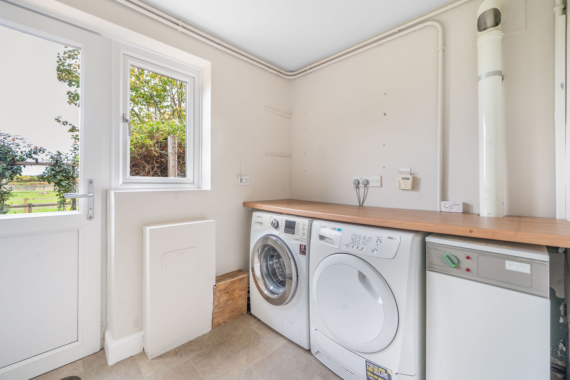 3 bed detached house for sale in Millend, Pershore  - Property Image 5