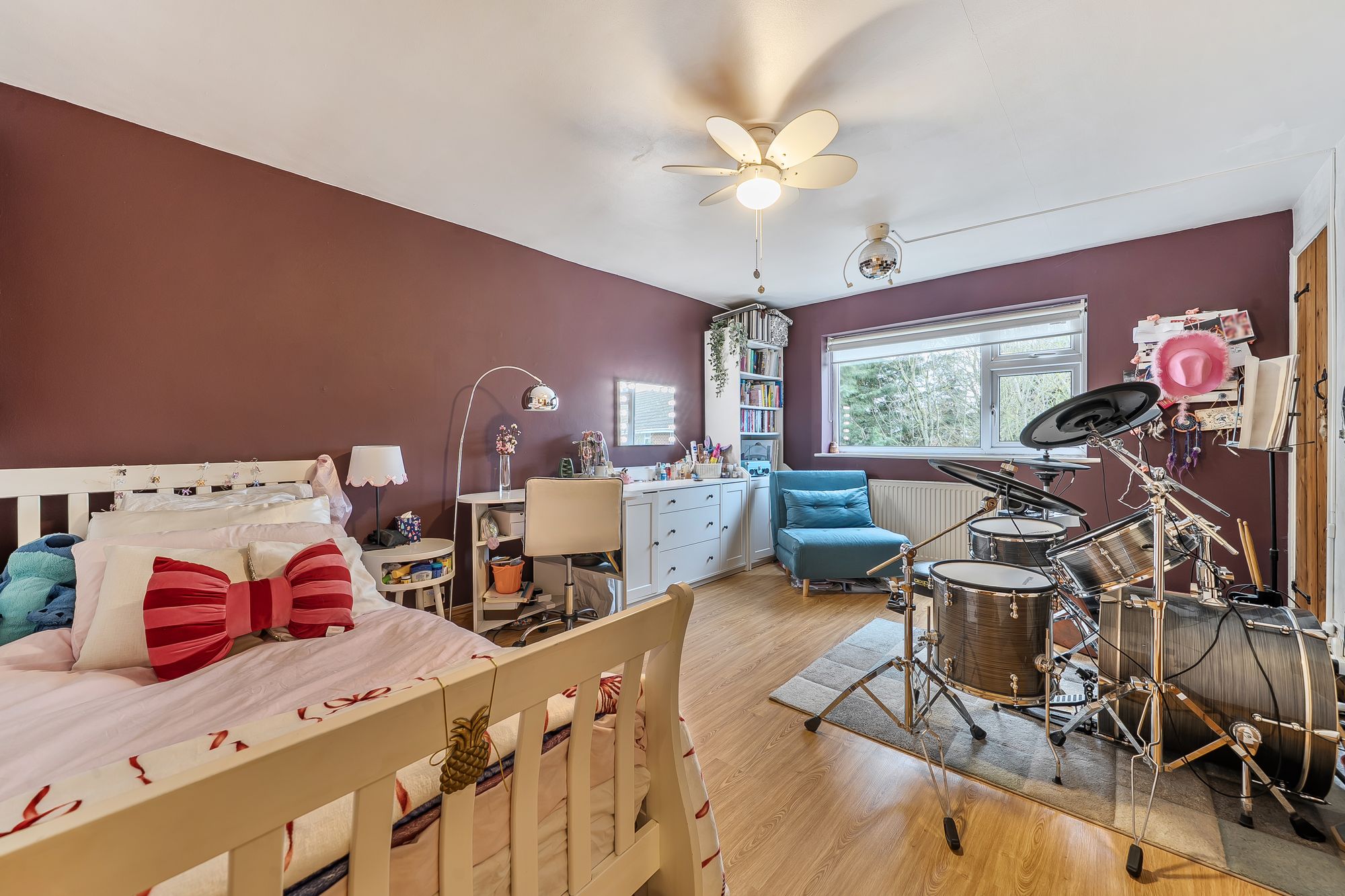 4 bed detached house for sale in Paddock Close, Pershore 10