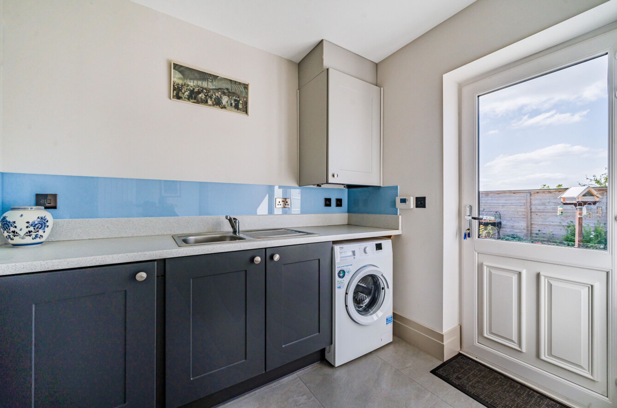 3 bed detached house for sale in Damson View, Pershore 4