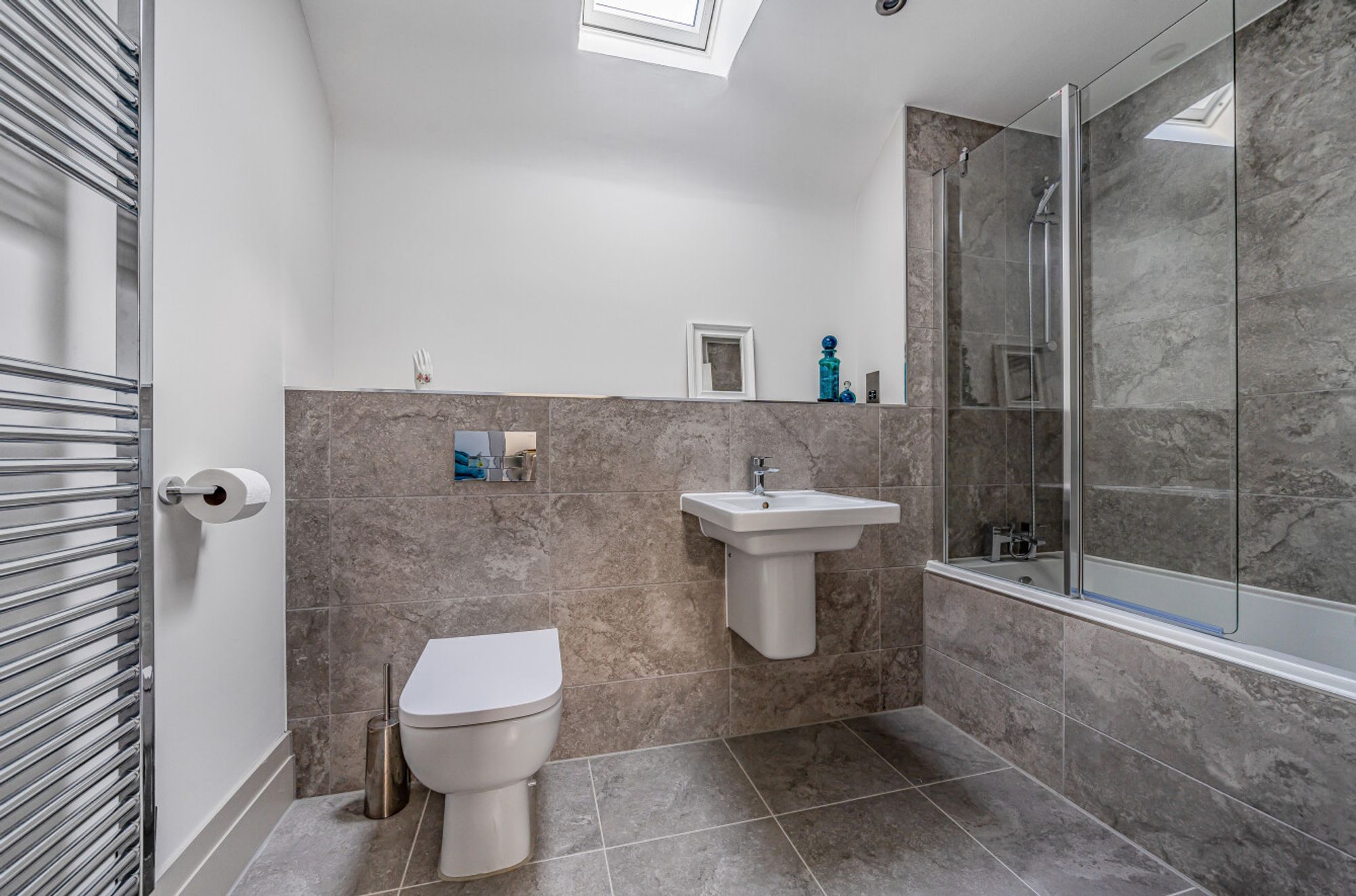 3 bed detached house for sale in Damson View, Pershore 14