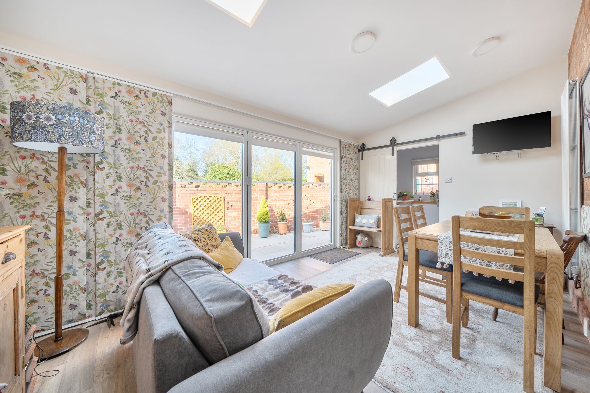 2 bed semi-detached house for sale in Throckmorton, Pershore 7