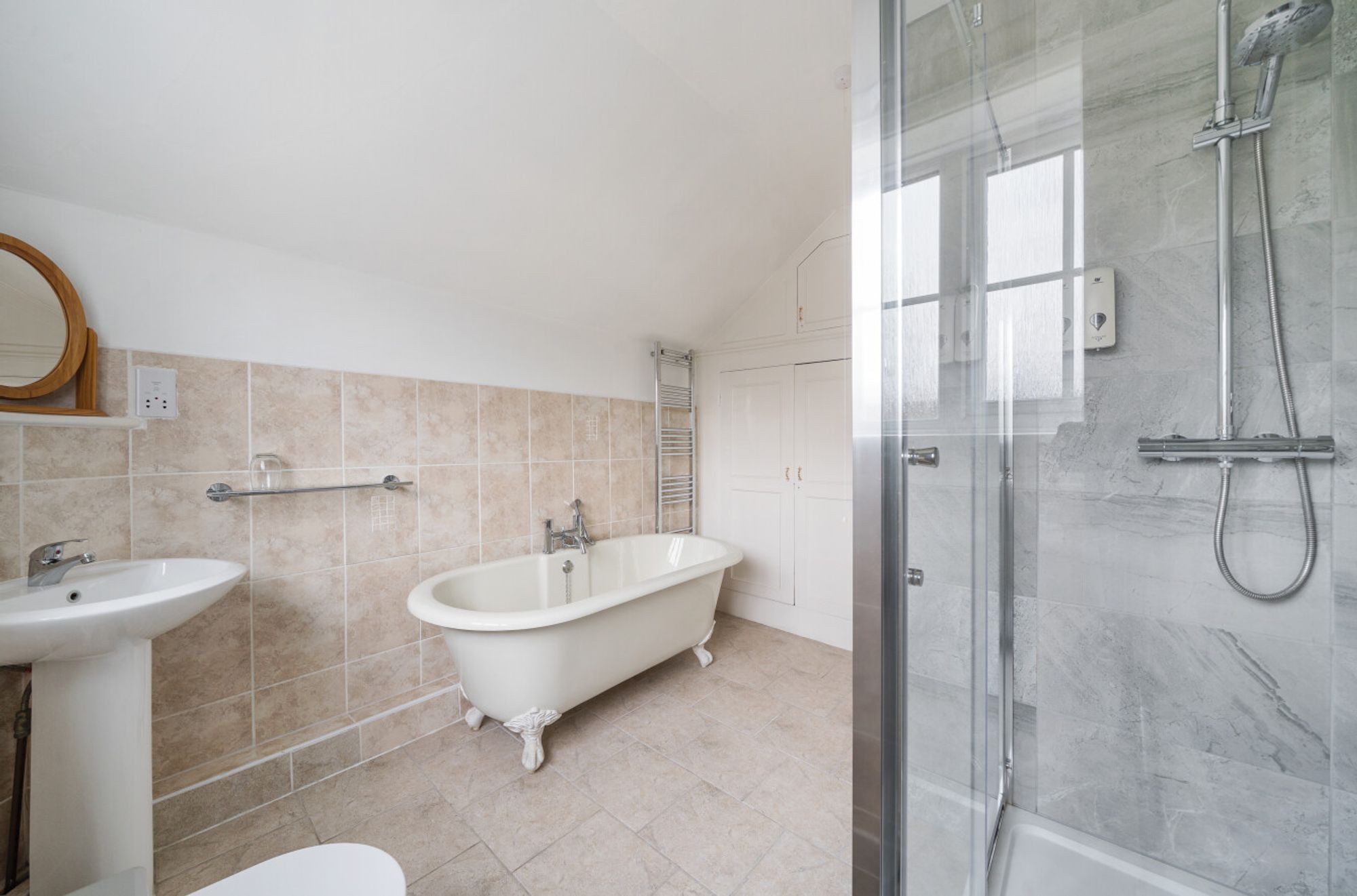 5 bed detached house for sale in High Street, Pershore  - Property Image 17