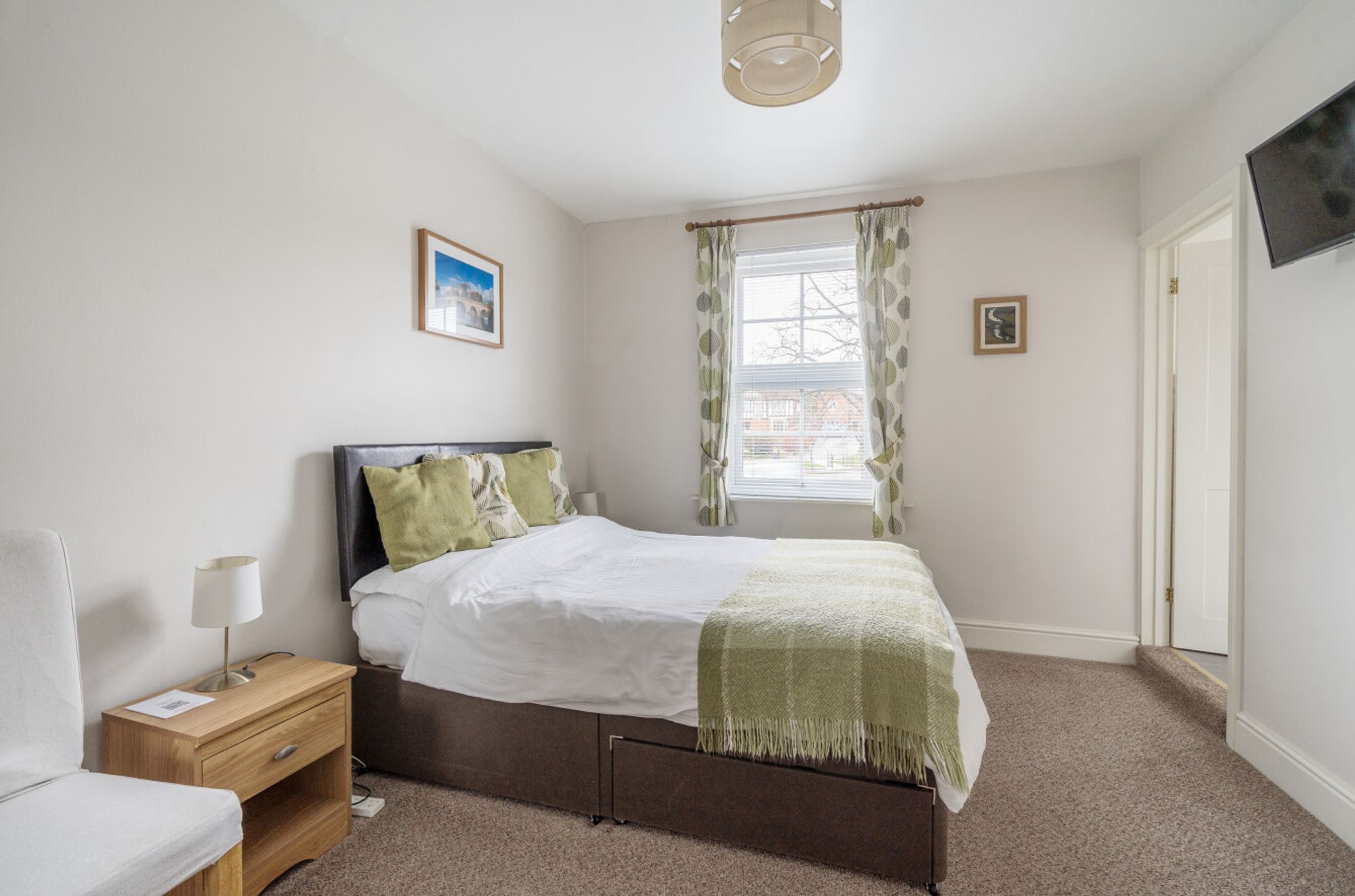 5 bed detached house for sale in High Street, Pershore 11