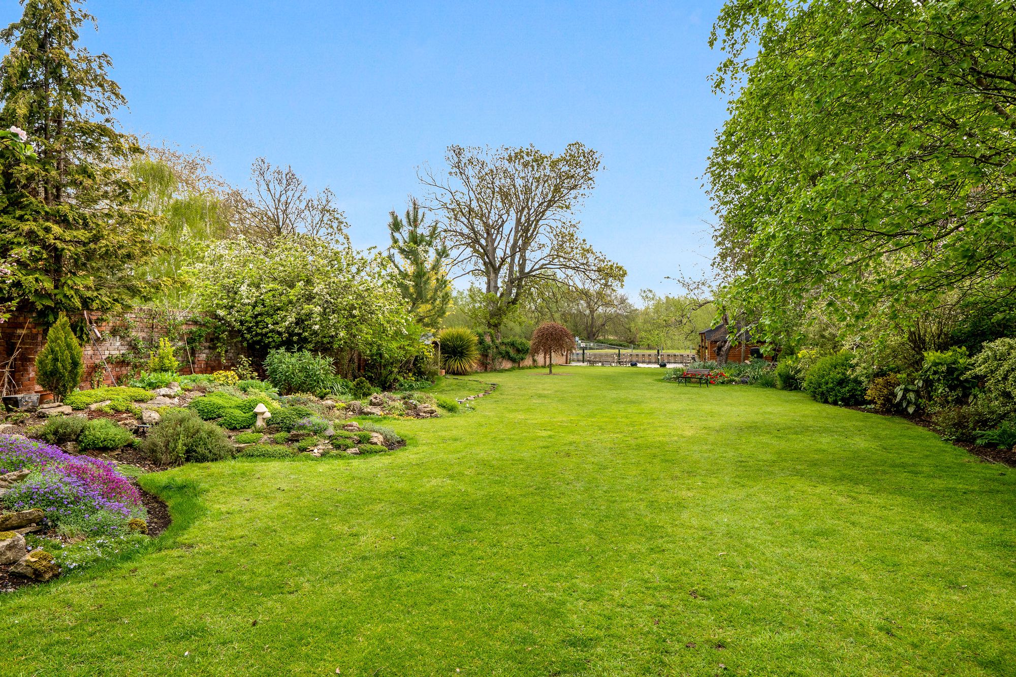 1 bed flat for sale in Bridge Street, Pershore 12