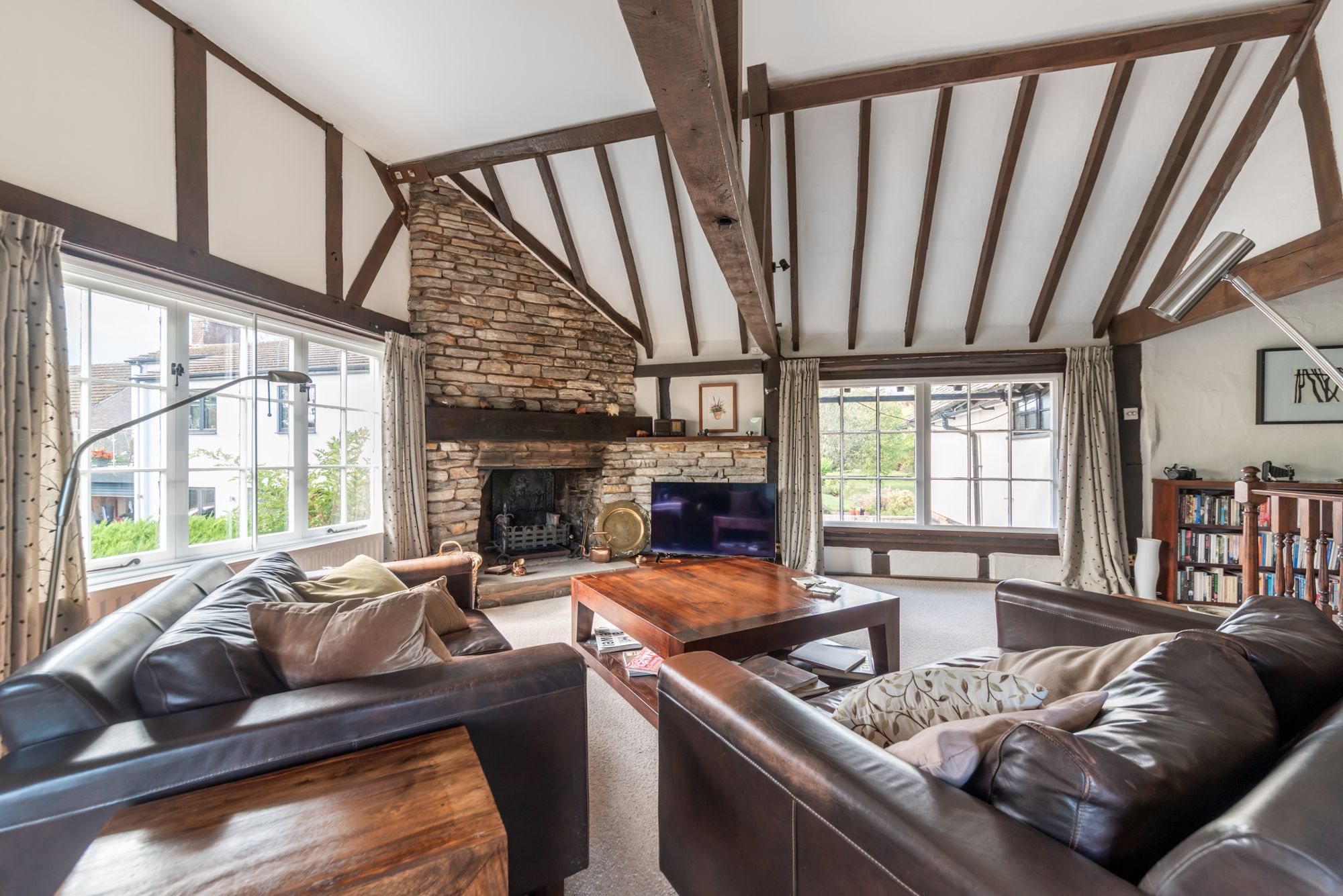 4 bed detached house for sale in Nafford Road, Pershore 9