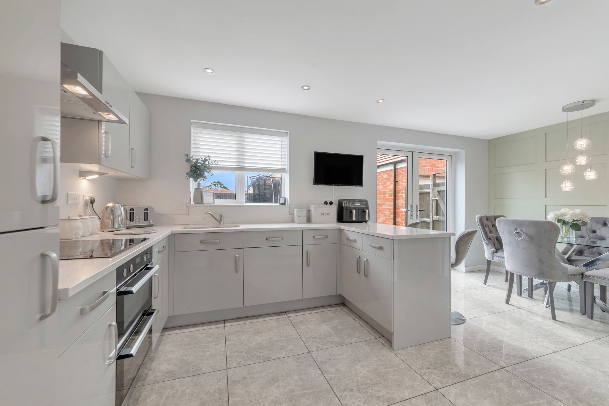 3 bed detached house for sale in Skylark Rise, Worcester 3