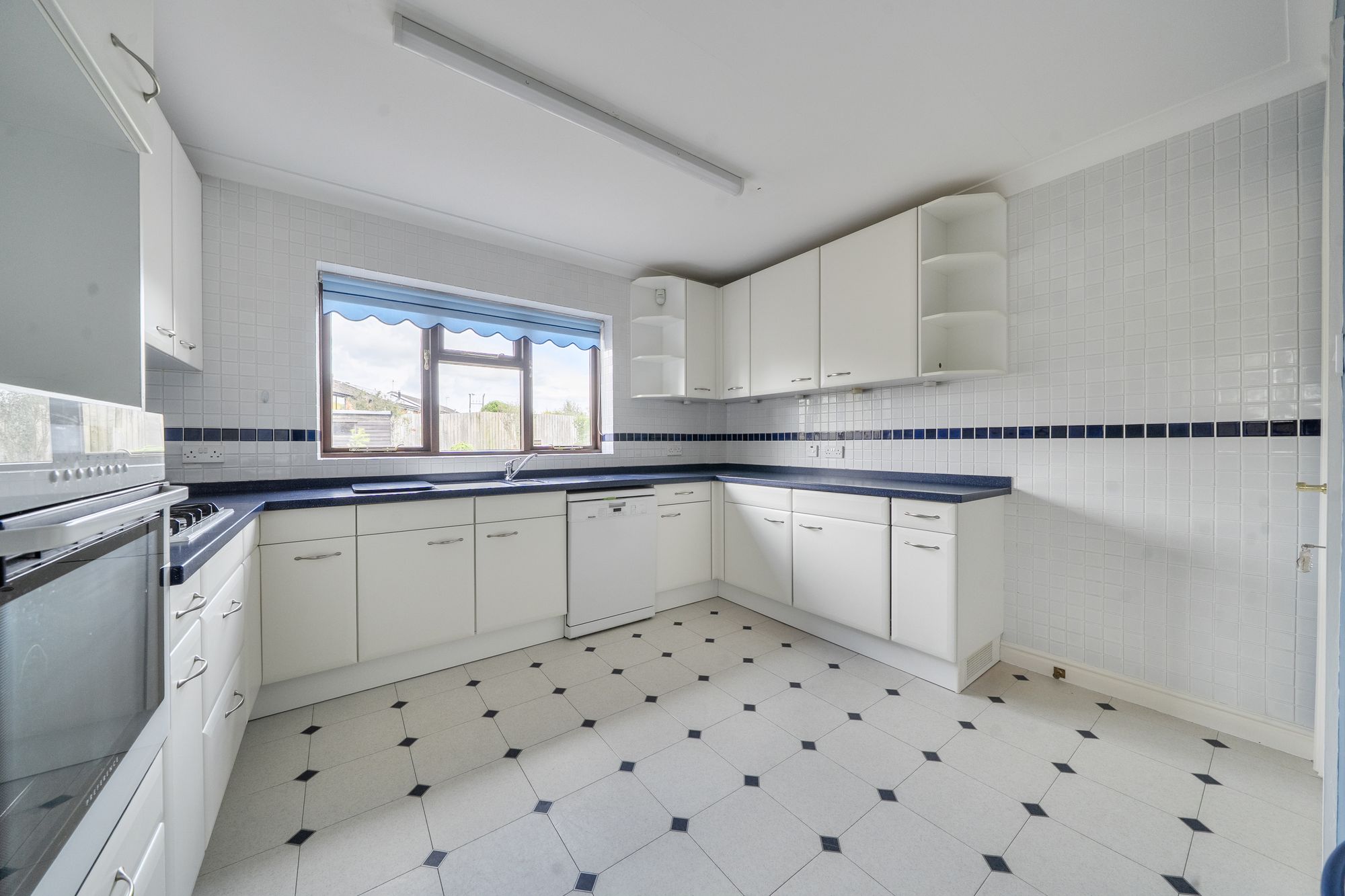 4 bed detached house for sale in Wick Road, Pershore  - Property Image 3