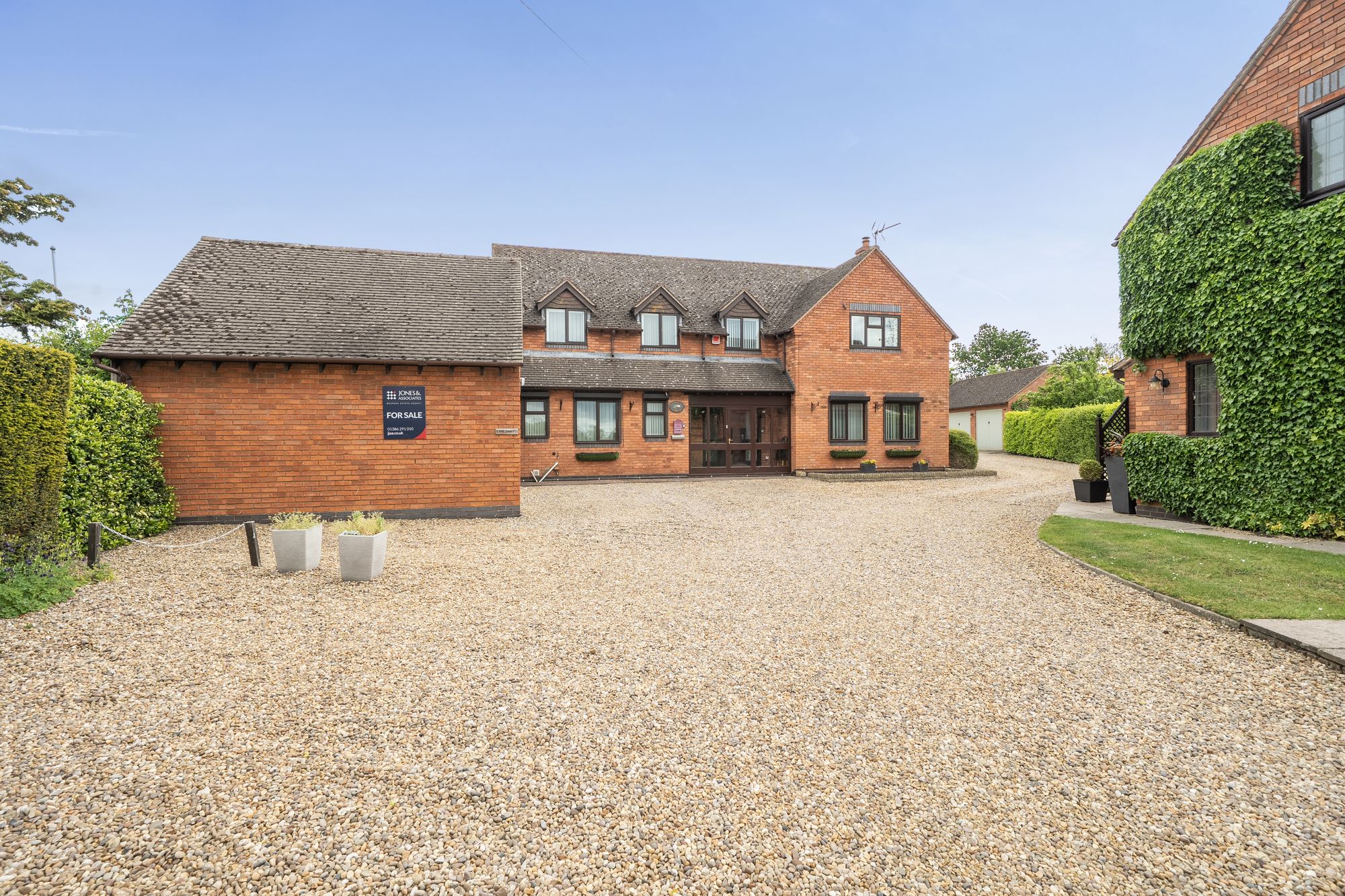 4 bed detached house for sale in Wick Road, Pershore 20
