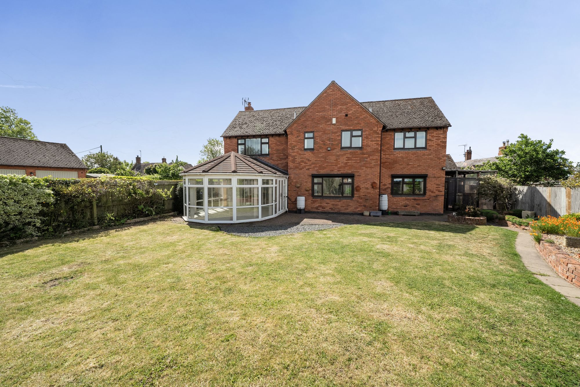 4 bed detached house for sale in Wick Road, Pershore 18