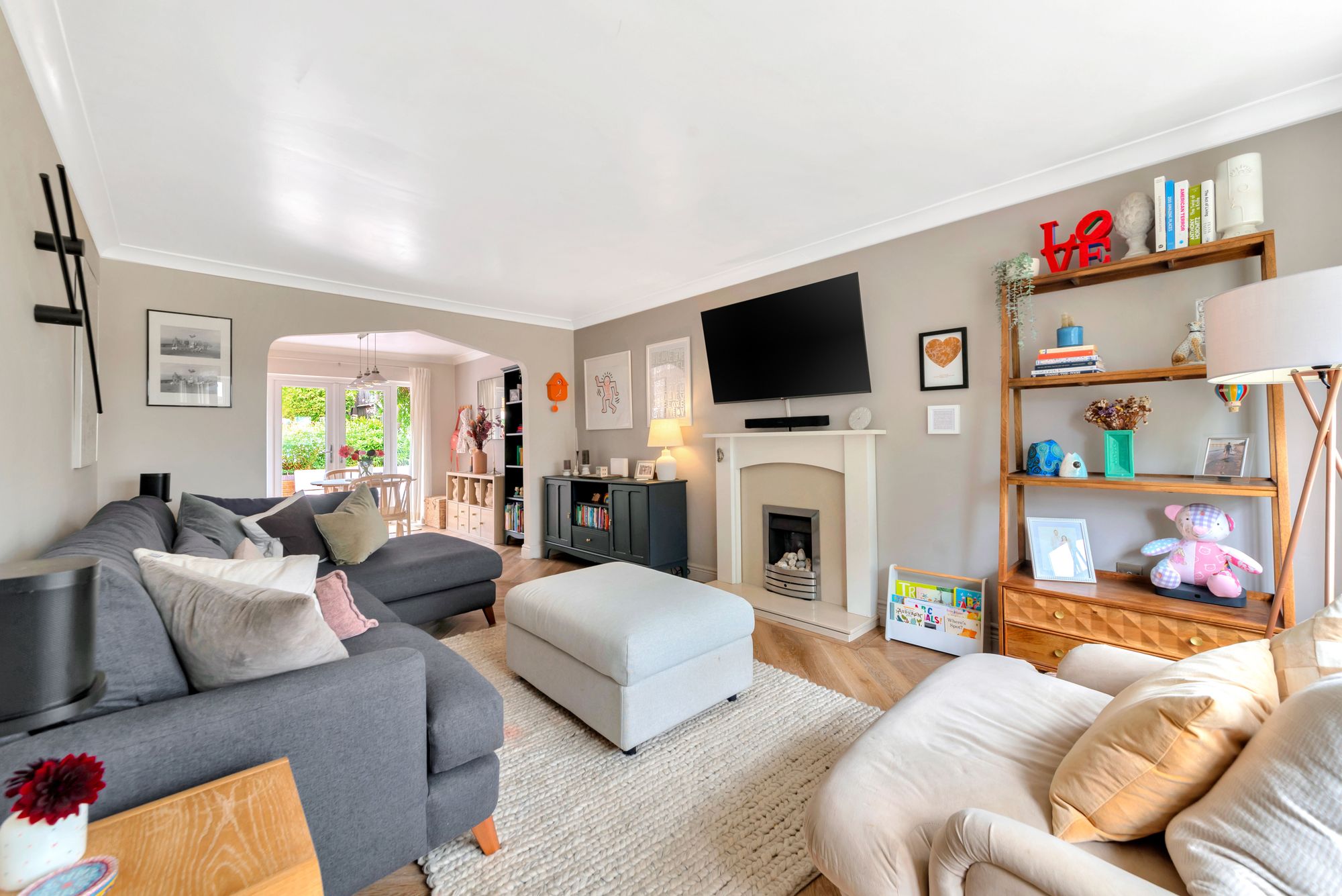 3 bed detached house for sale in Station Road, Pershore 4