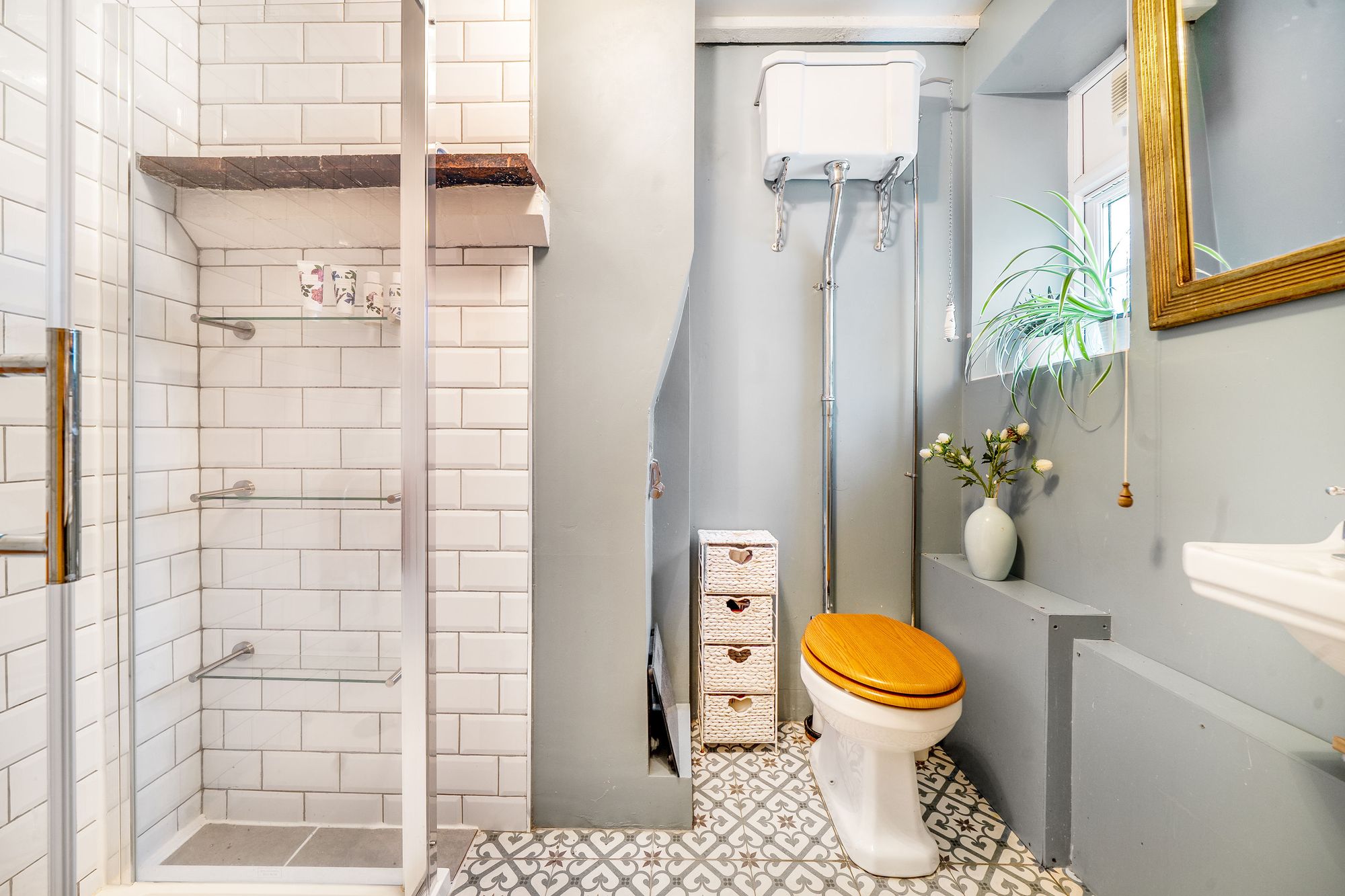 2 bed semi-detached cottage for sale in Farm Street, Pershore 11