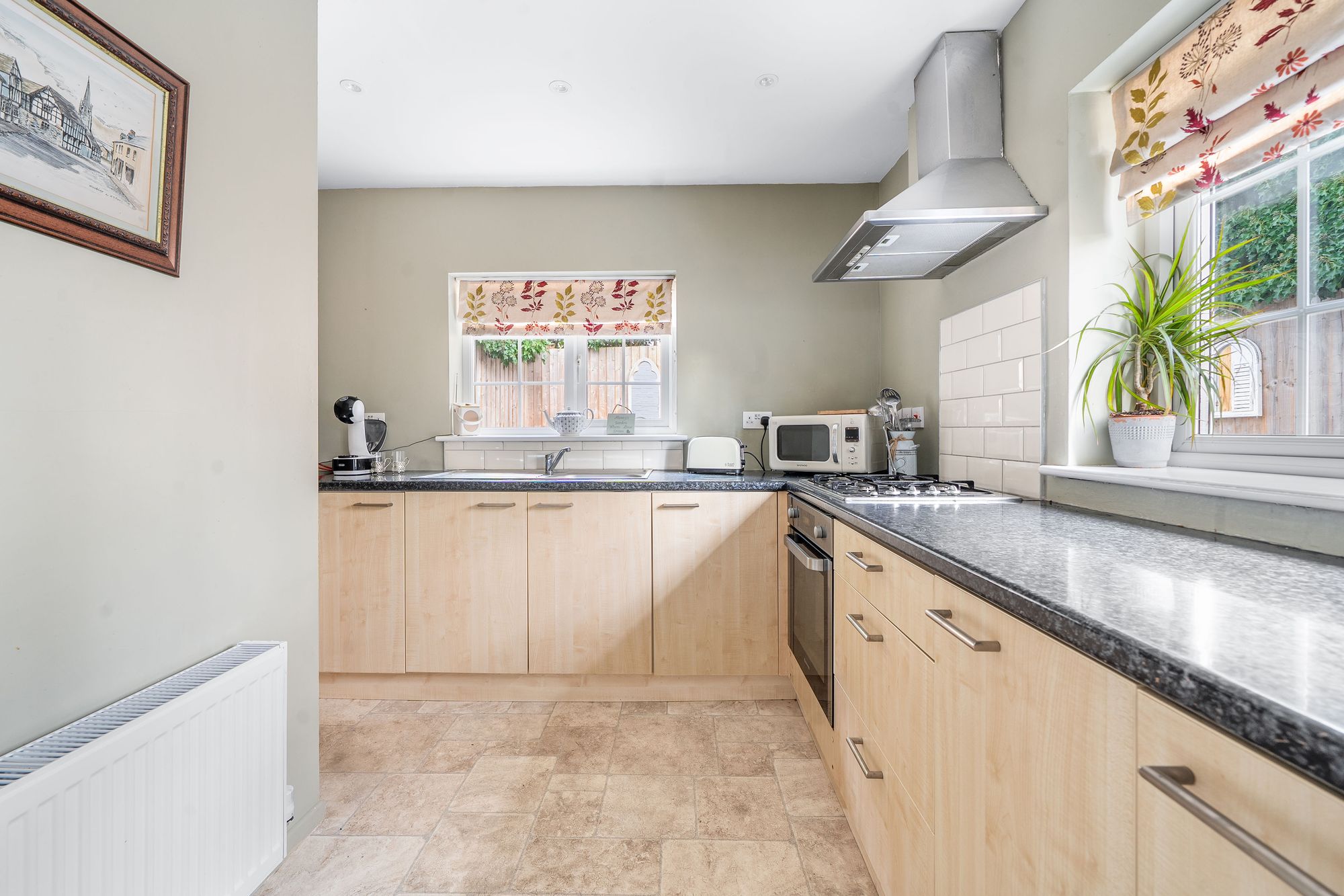 2 bed semi-detached cottage for sale in Farm Street, Pershore 5