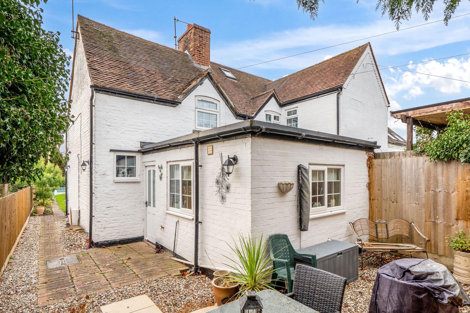 2 bed semi-detached cottage for sale in Farm Street, Pershore  - Property Image 13