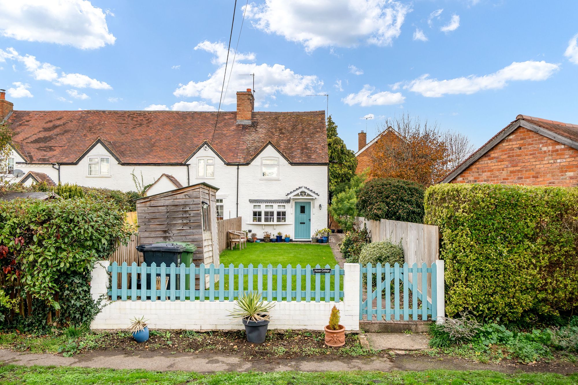 2 bed semi-detached cottage for sale in Farm Street, Pershore, WR10