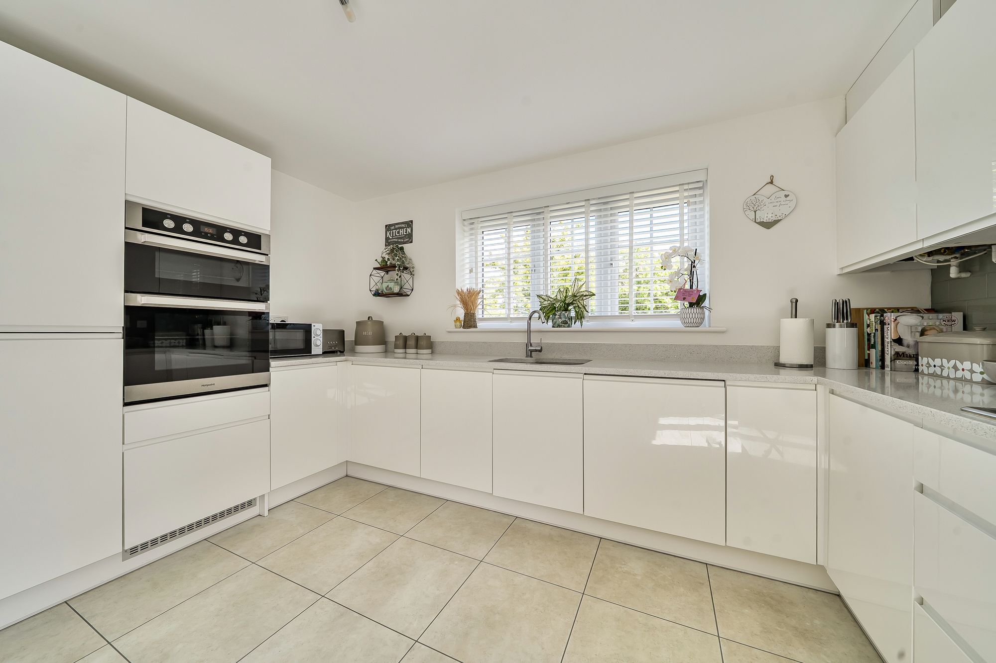 3 bed detached house for sale in Pear Tree Way, Pershore  - Property Image 5