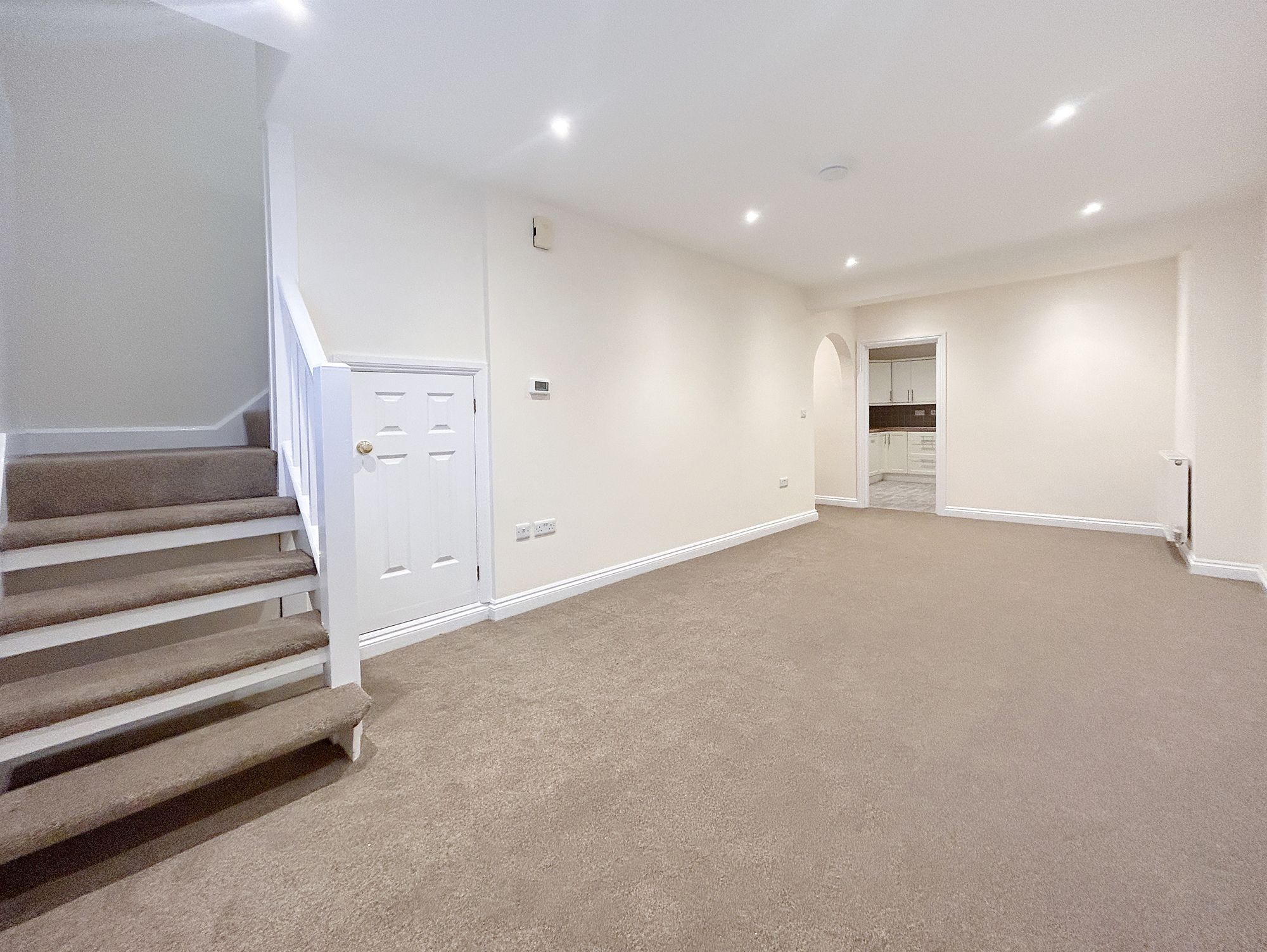 3 bed flat to rent in Bridge Street, Pershore  - Property Image 4