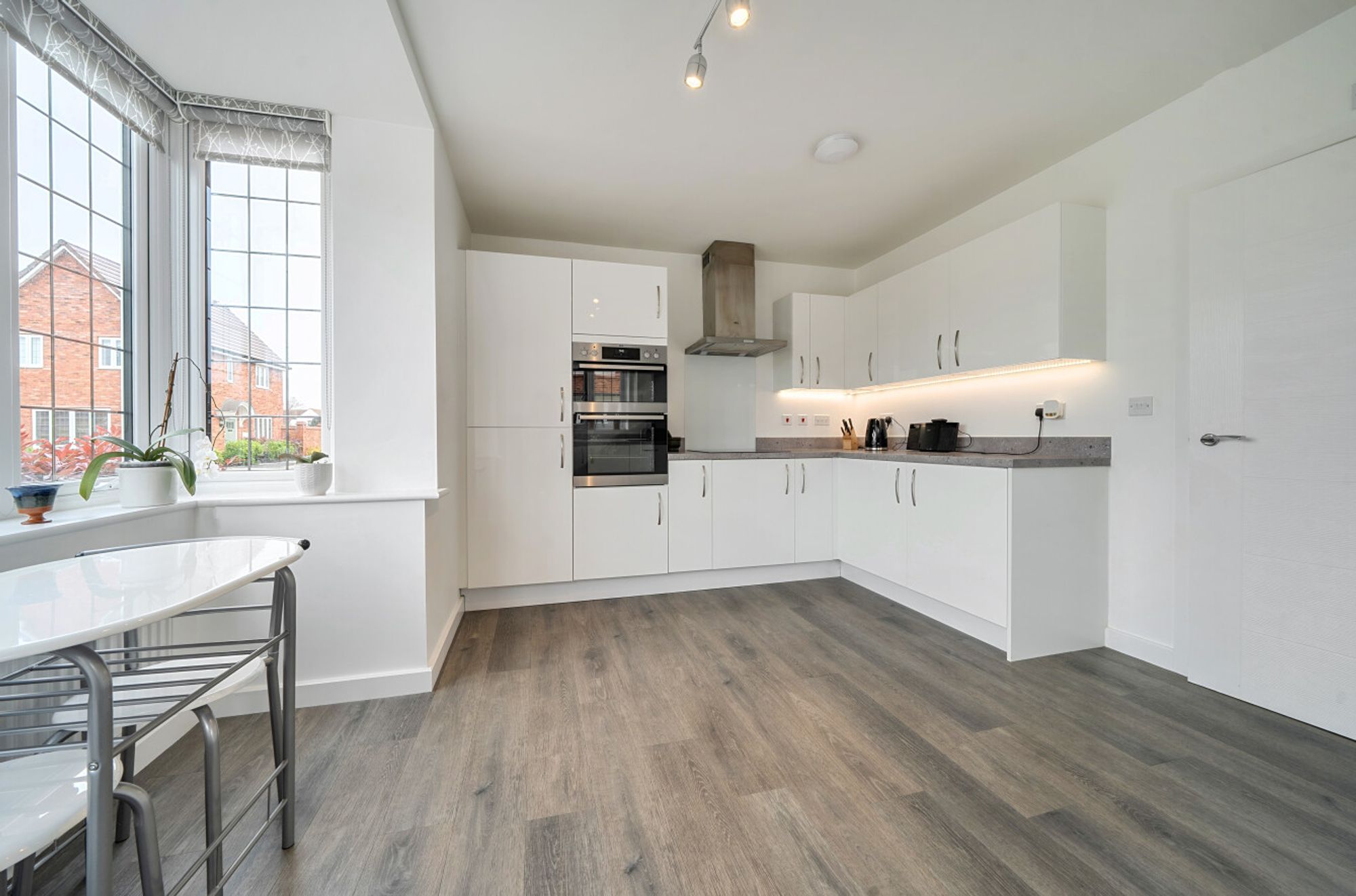 4 bed detached house for sale in Magdalen Drive, Evesham 1