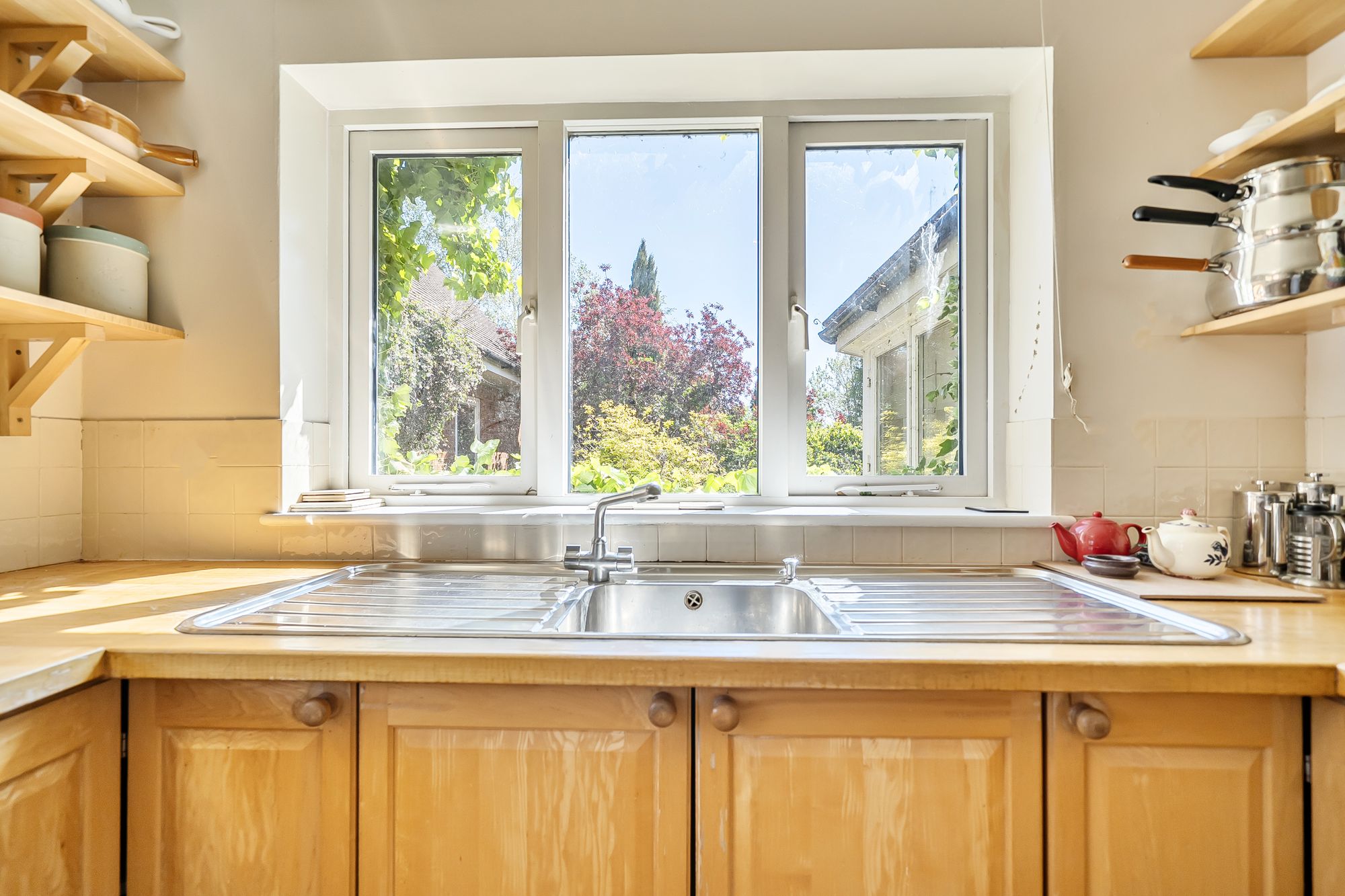 4 bed detached house for sale in Worcester Road, Pershore 3