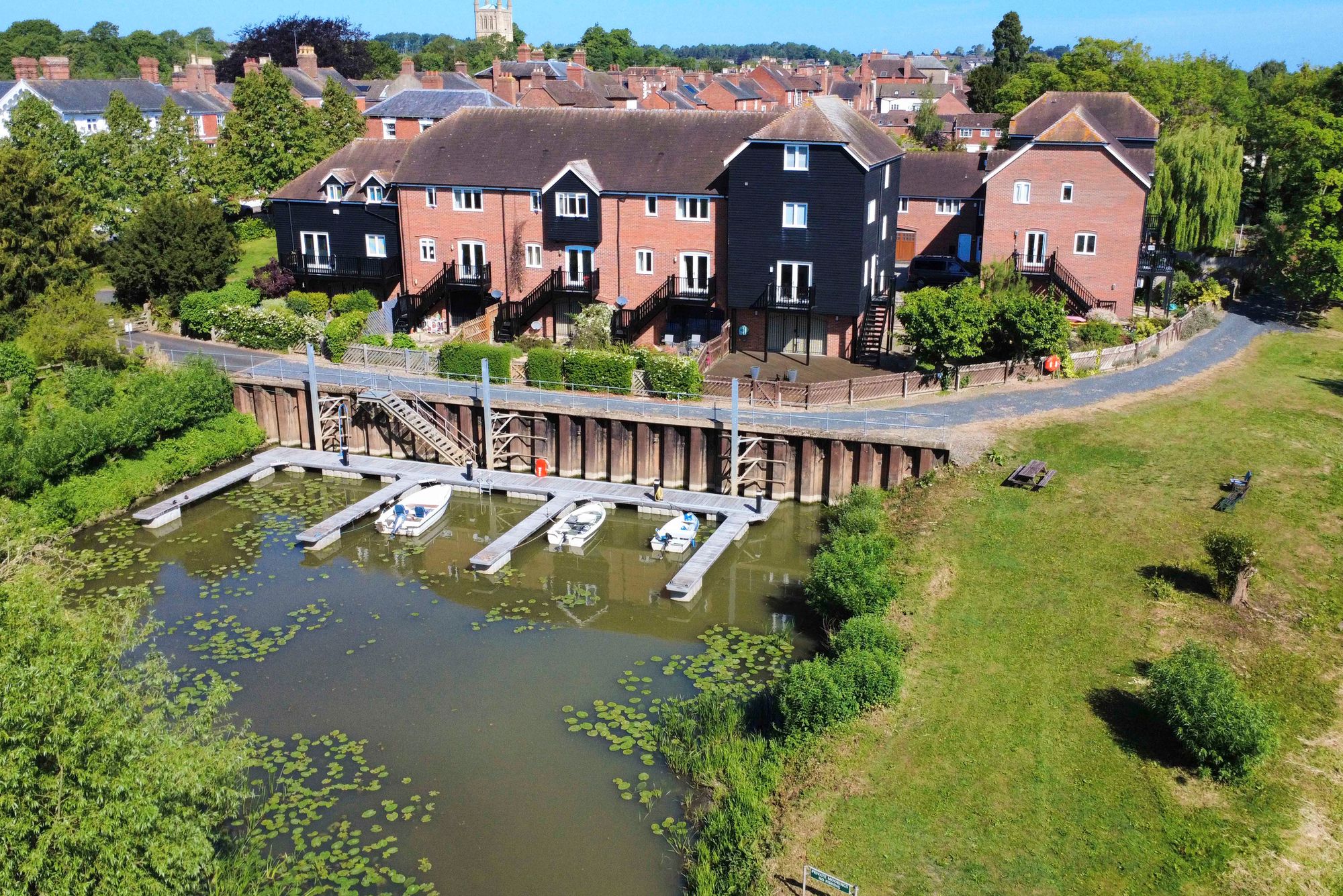 3 bed terraced house for sale in Avon Mill Place, Pershore - Property Image 1