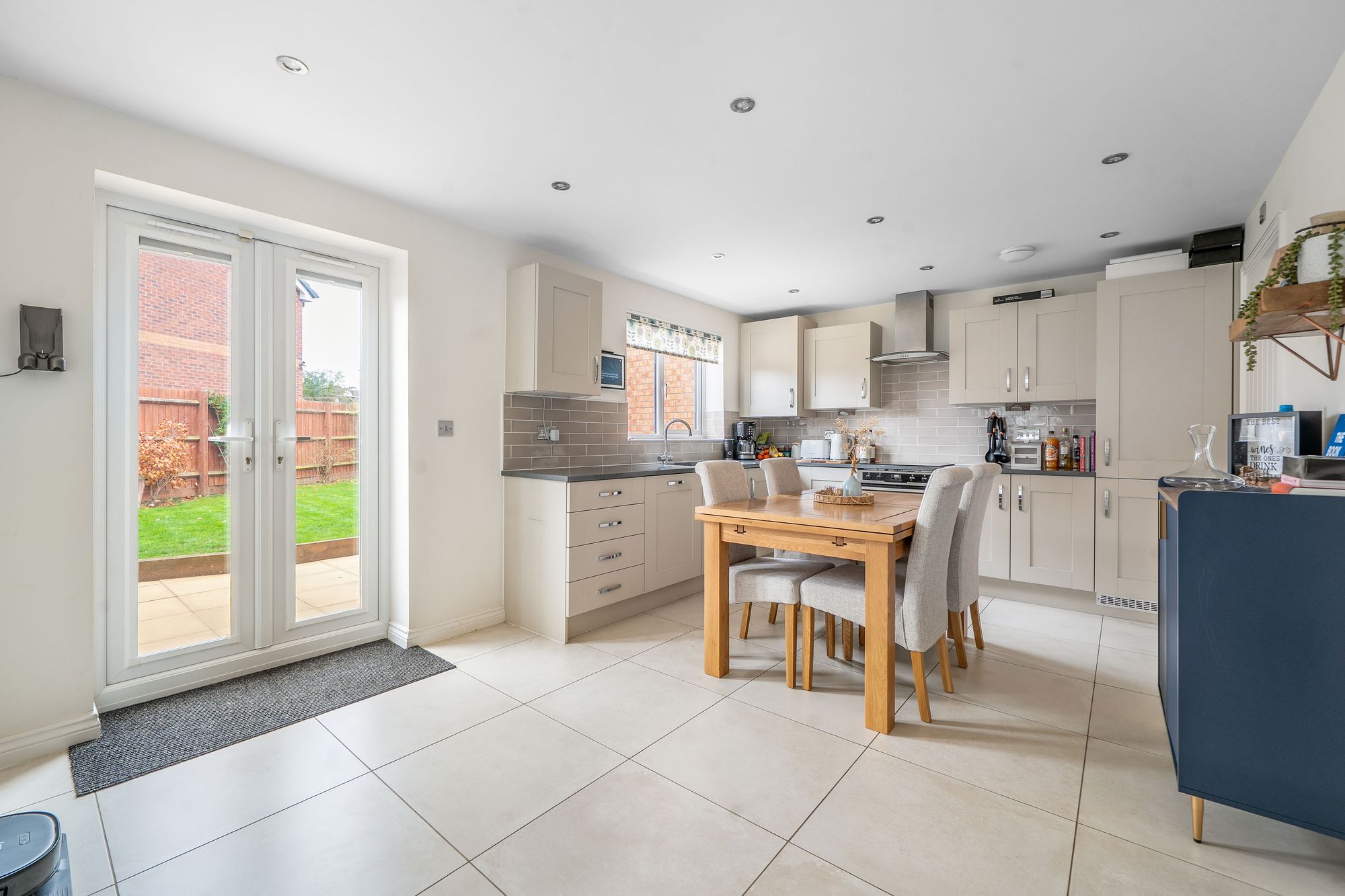 3 bed detached house for sale in Gorse Fields, Pershore 1