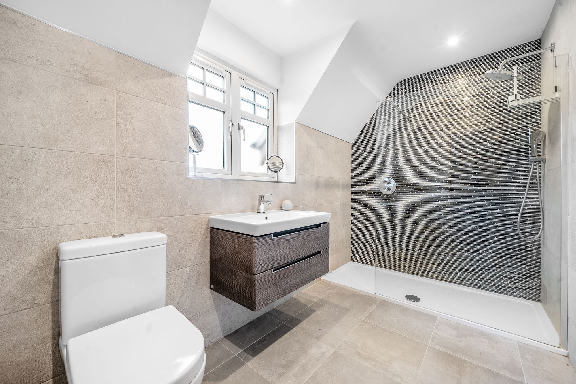 5 bed detached house for sale in Main Street, Pershore 21