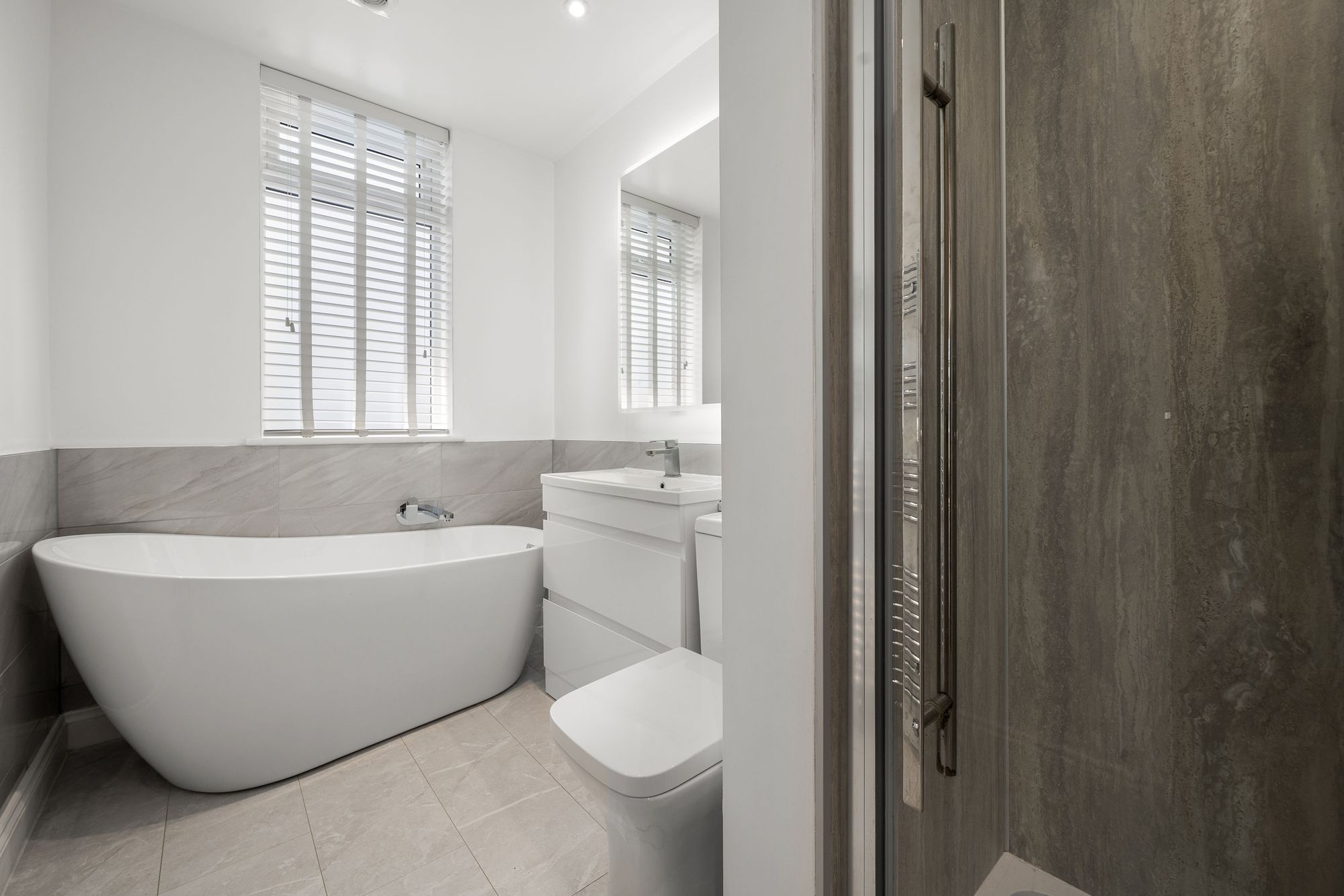 4 bed detached bungalow for sale in Timberdine Avenue, Worcester  - Property Image 10