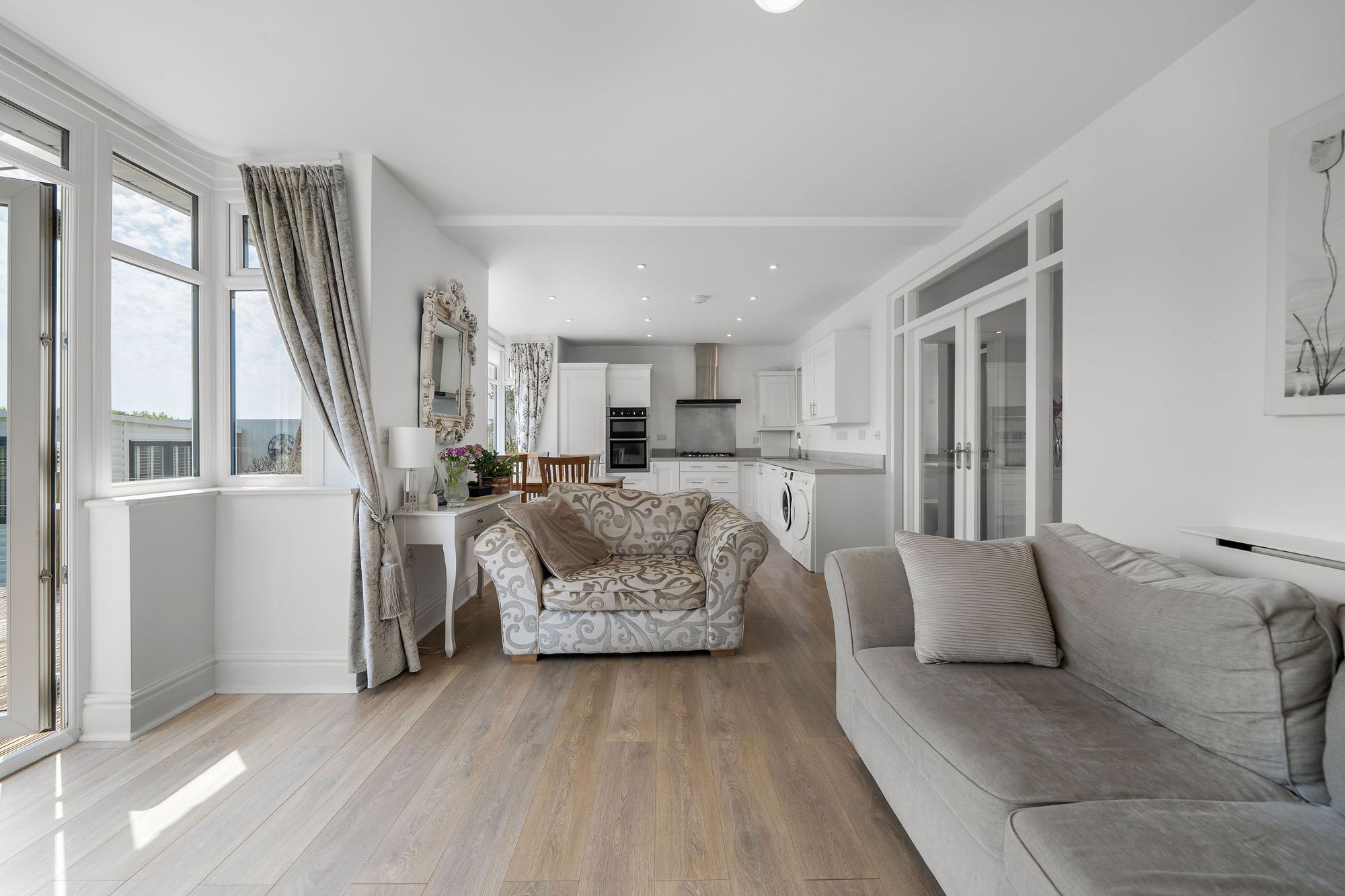4 bed detached bungalow for sale in Timberdine Avenue, Worcester  - Property Image 8