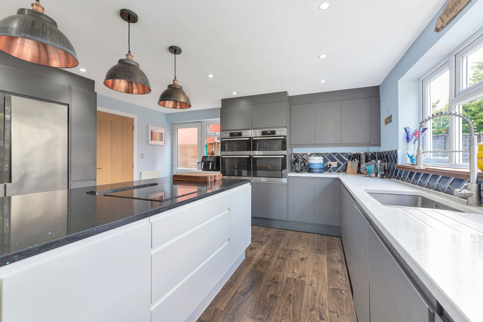 5 bed detached house for sale in Walcot Lane, Pershore  - Property Image 3