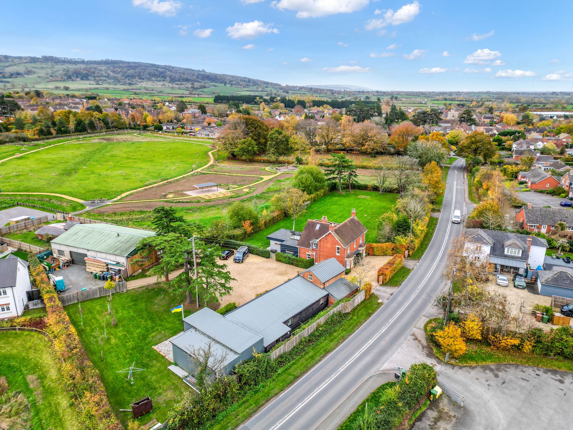 6 bed detached house for sale in Eckington, Pershore 34